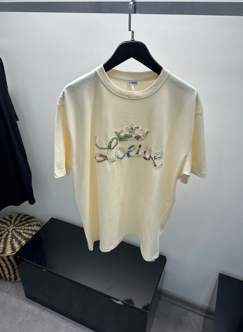 Loewe Nakışlı Logo Krem Tişört