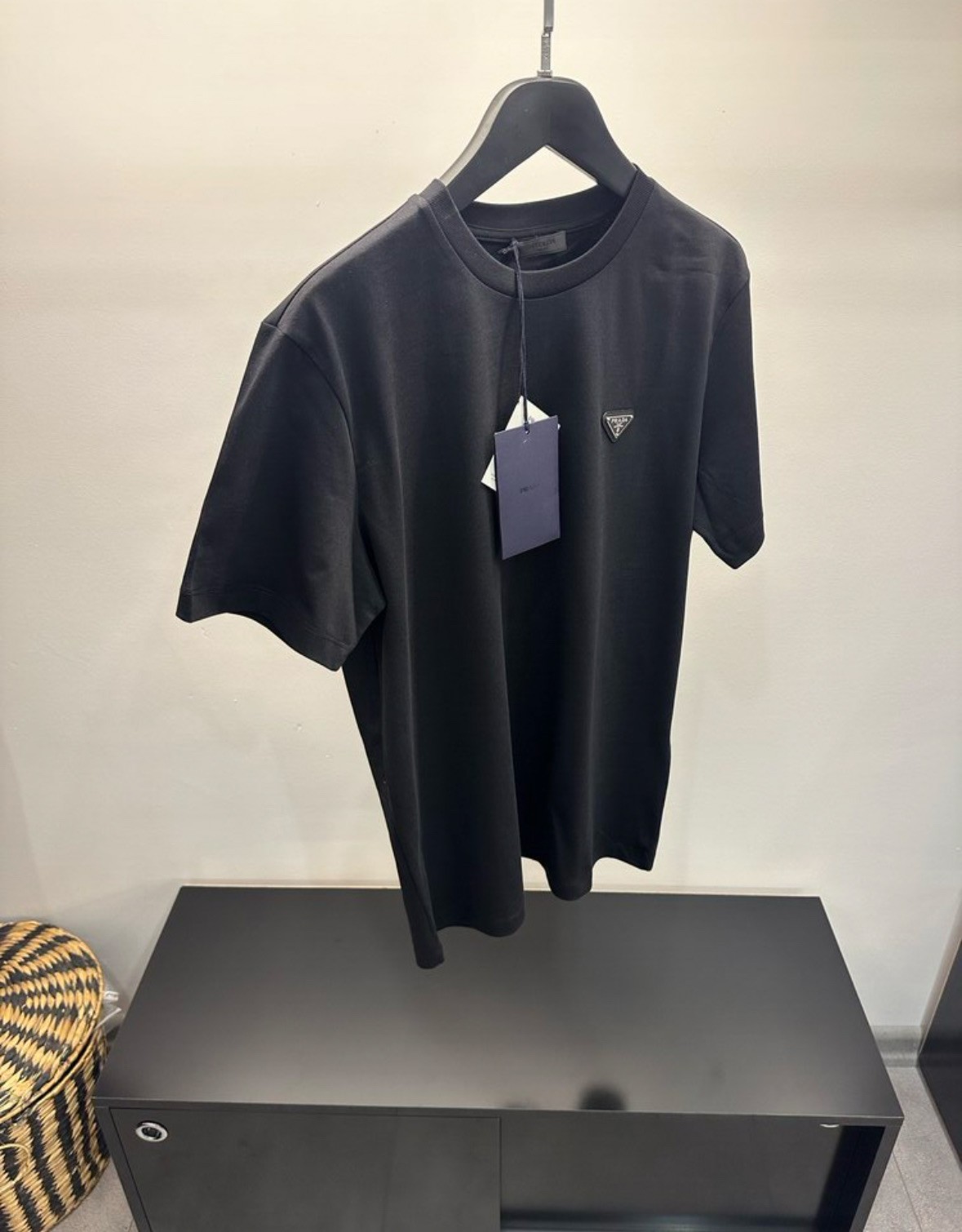 Prada Klasik Logo Plaka Tişört 