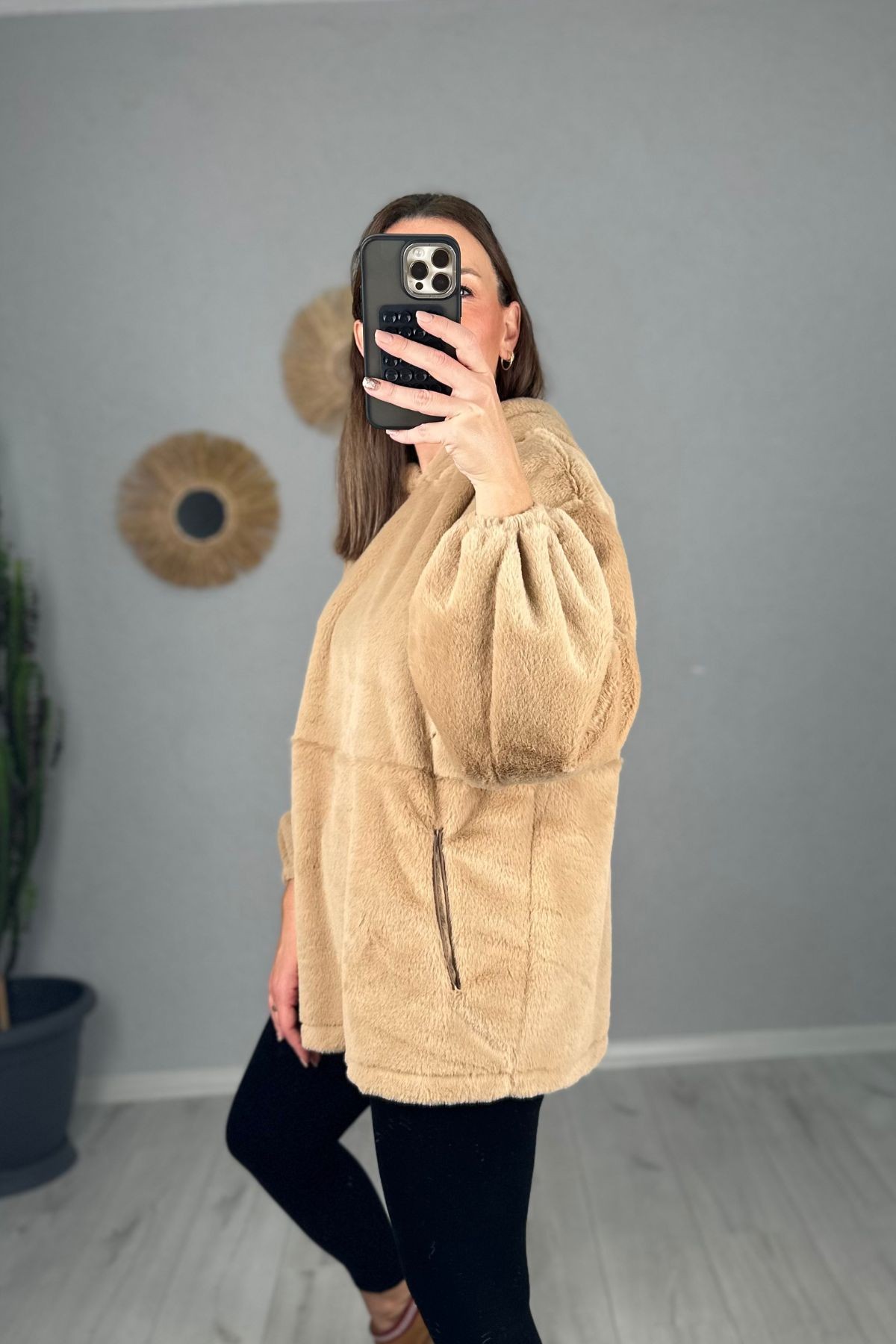 Peluş Kapüşonlu Sweat 