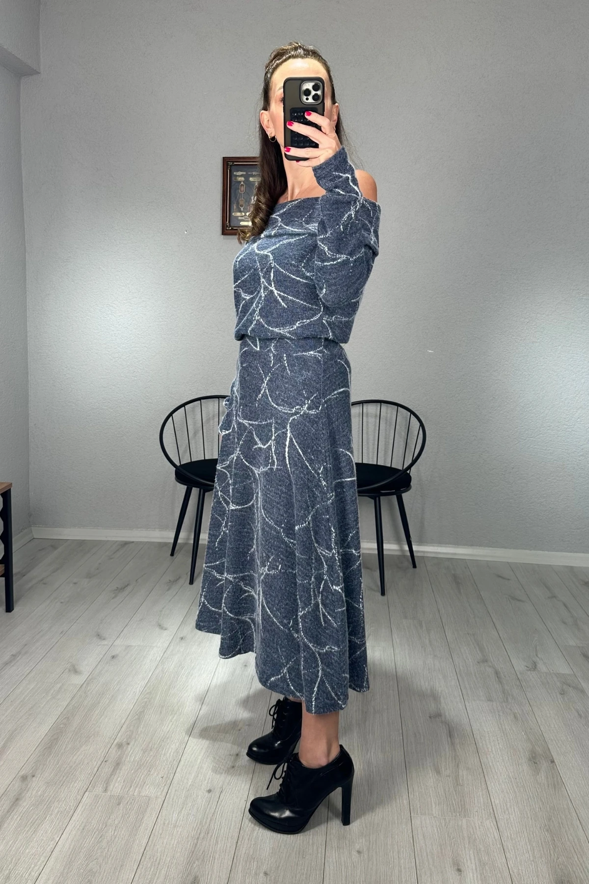 Yumoş Triko Madonna Yaka Etekli Takım