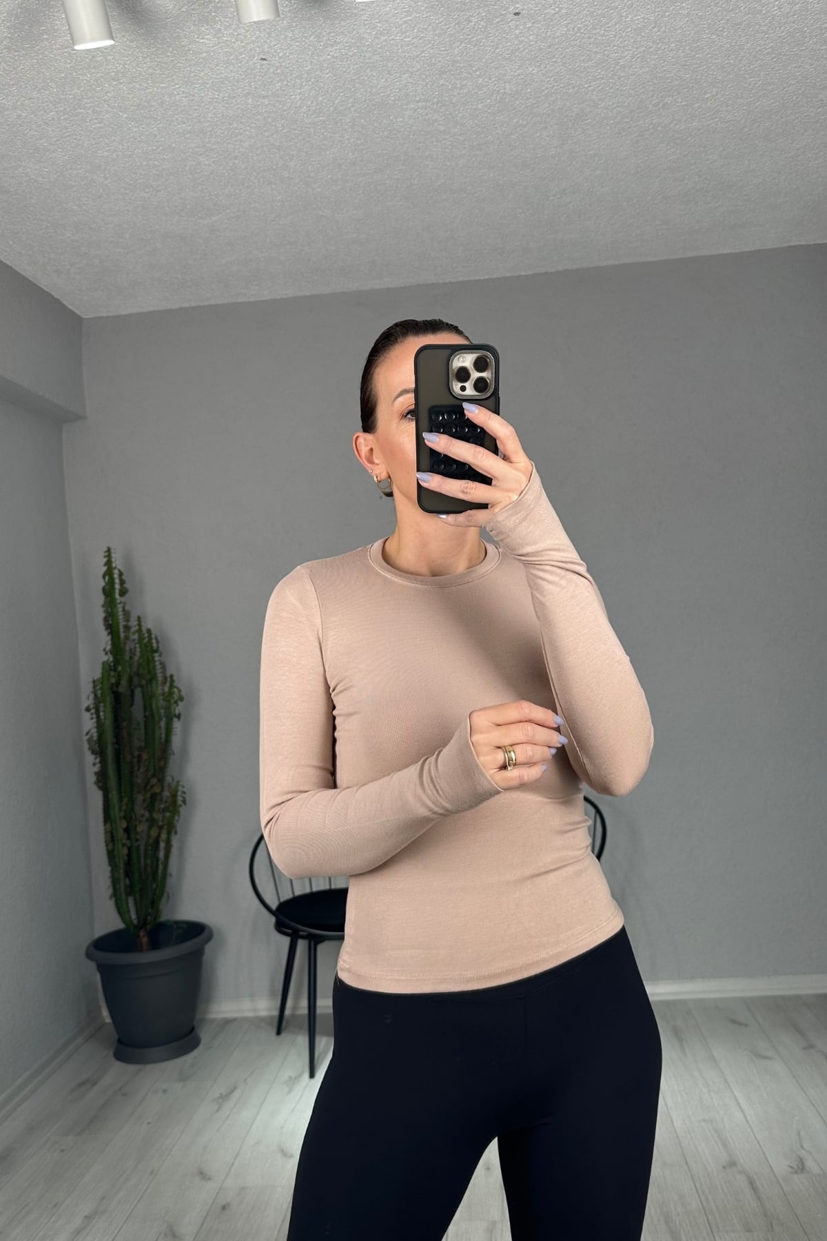 Oysh Parmak Geçmeli Uzun Kollu Body