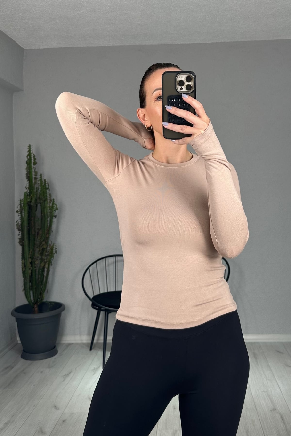 Oysh Parmak Geçmeli Uzun Kollu Body