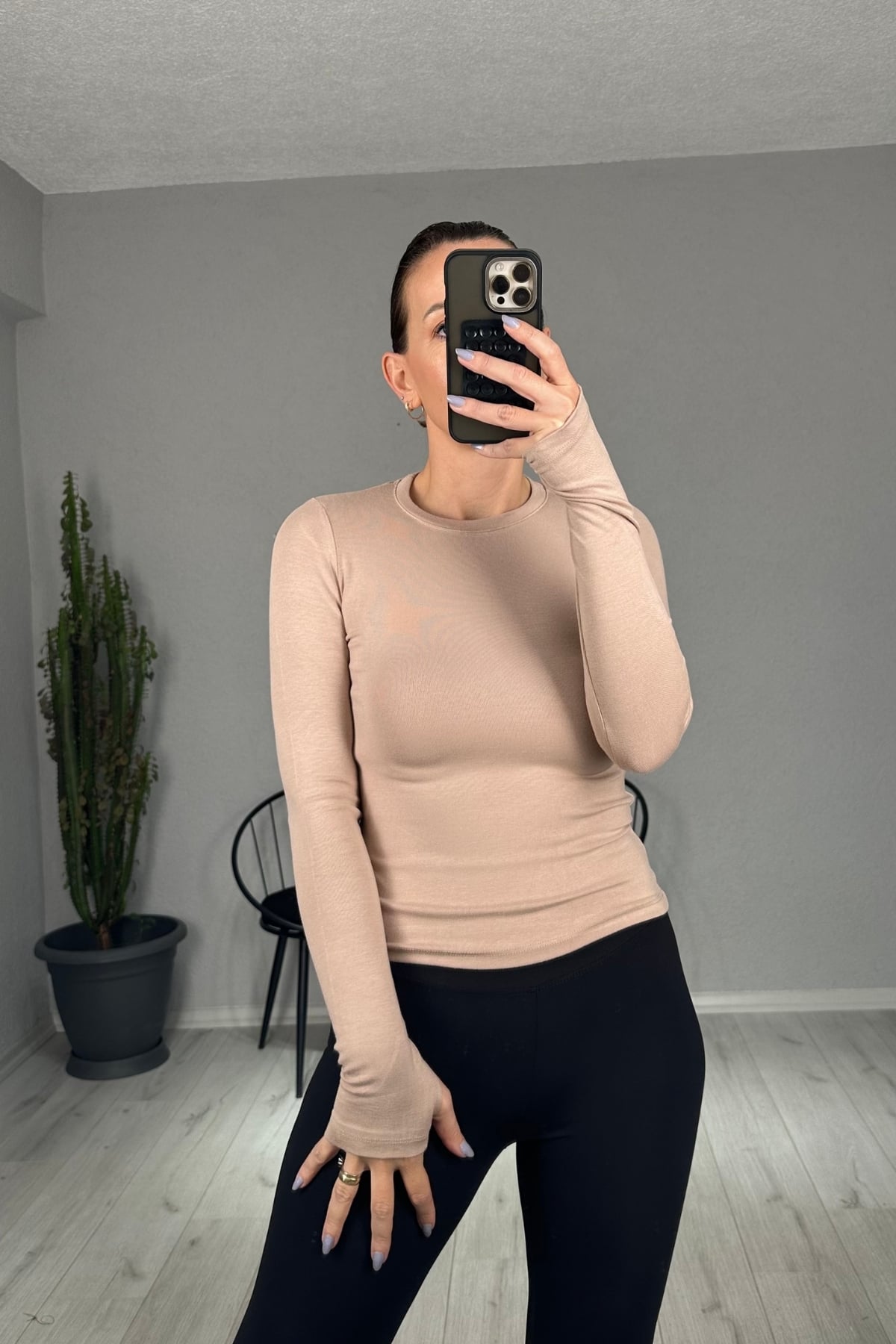 Oysh Parmak Geçmeli Uzun Kollu Body