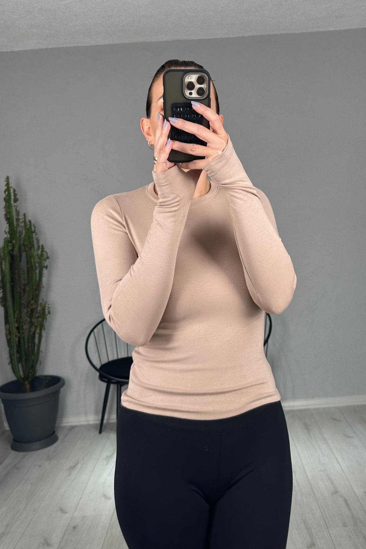 Oysh Parmak Geçmeli Uzun Kollu Body