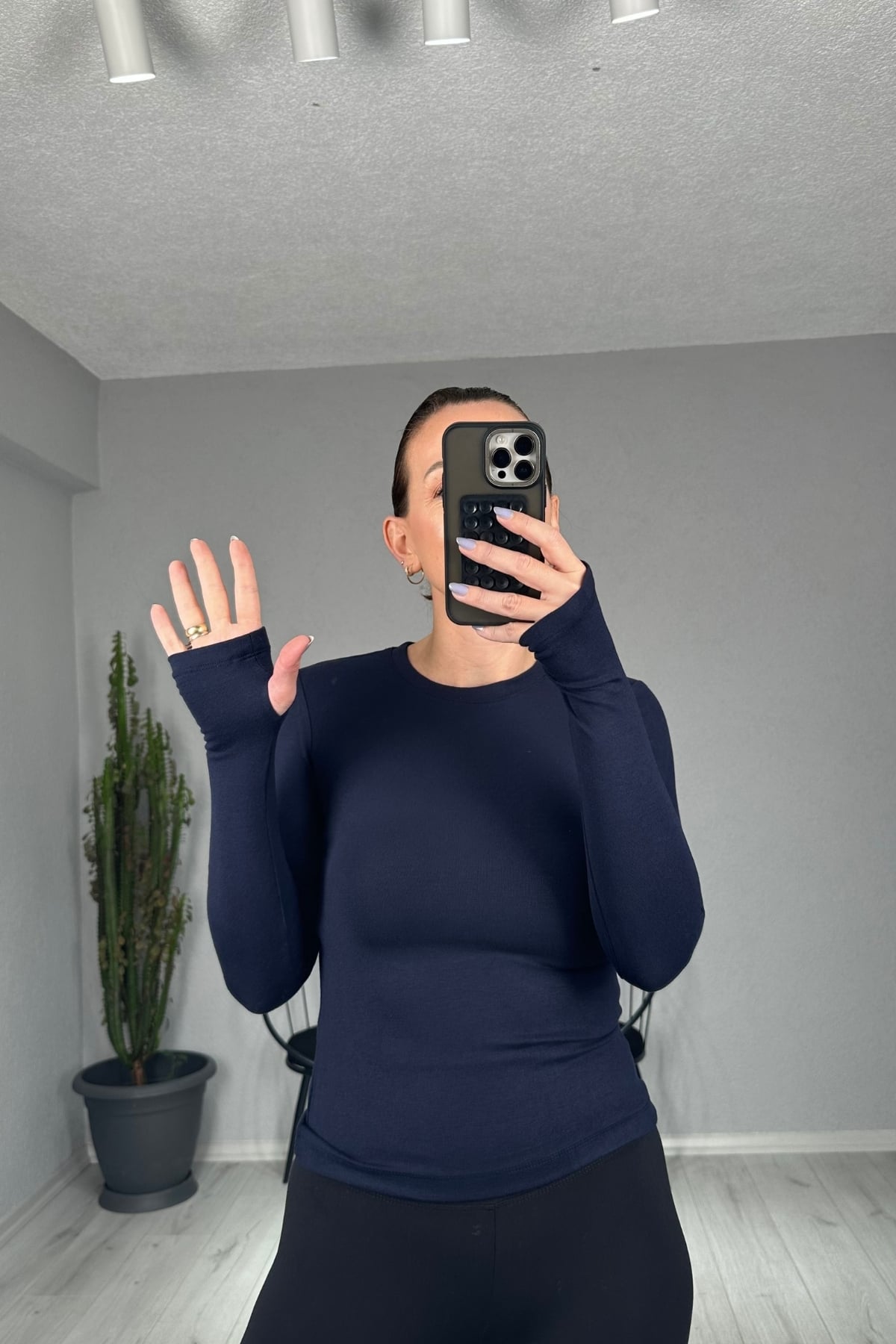 Oysh Parmak Geçmeli Uzun Kollu Body - lacivert