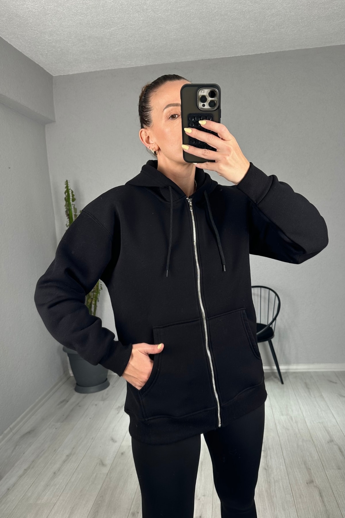 Oversize Şardonlu Kapşonlu ve Önden Fermuarlı Sweatshirt
