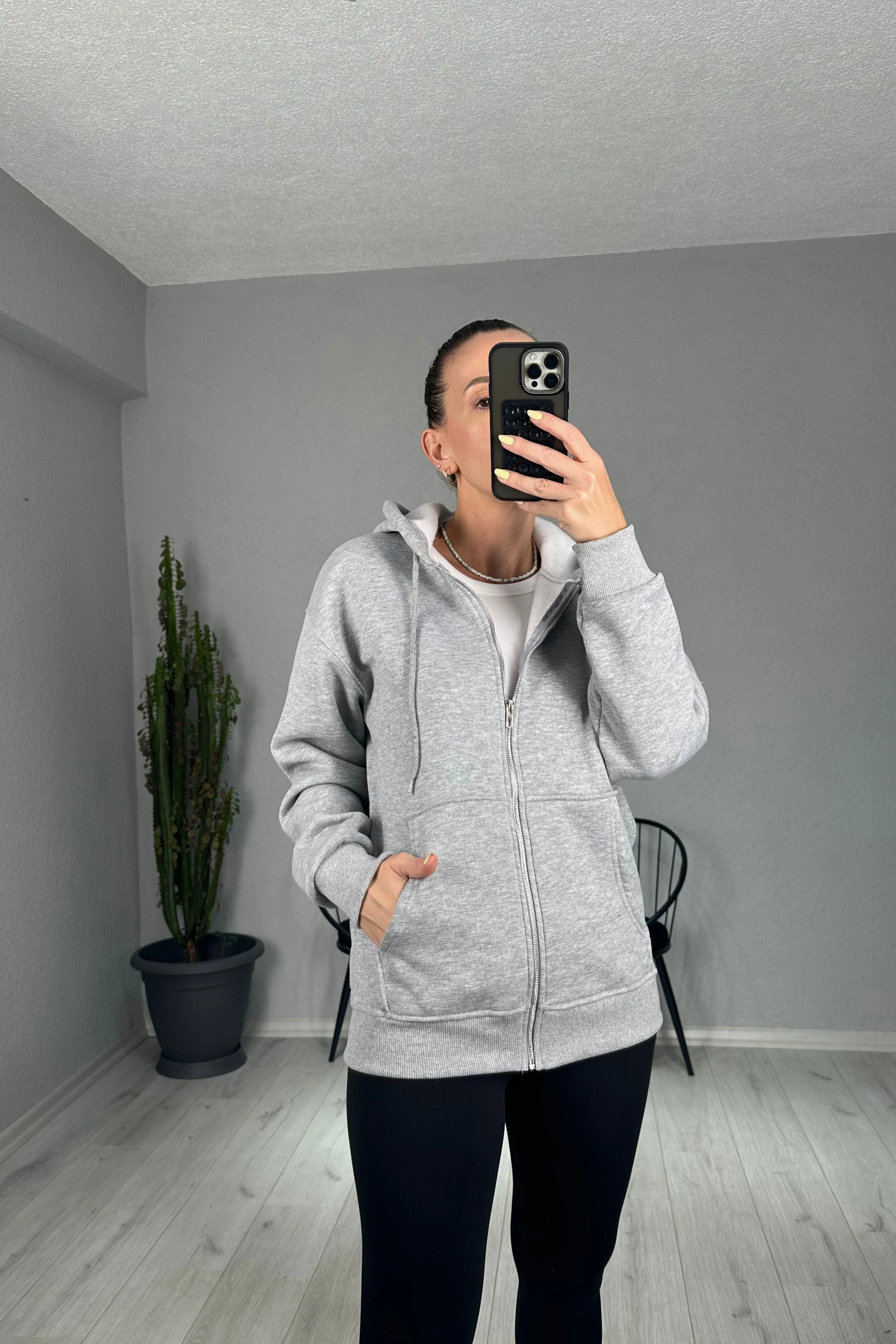 Oversize Şardonlu Kapşonlu ve Önden Fermuarlı Sweatshirt