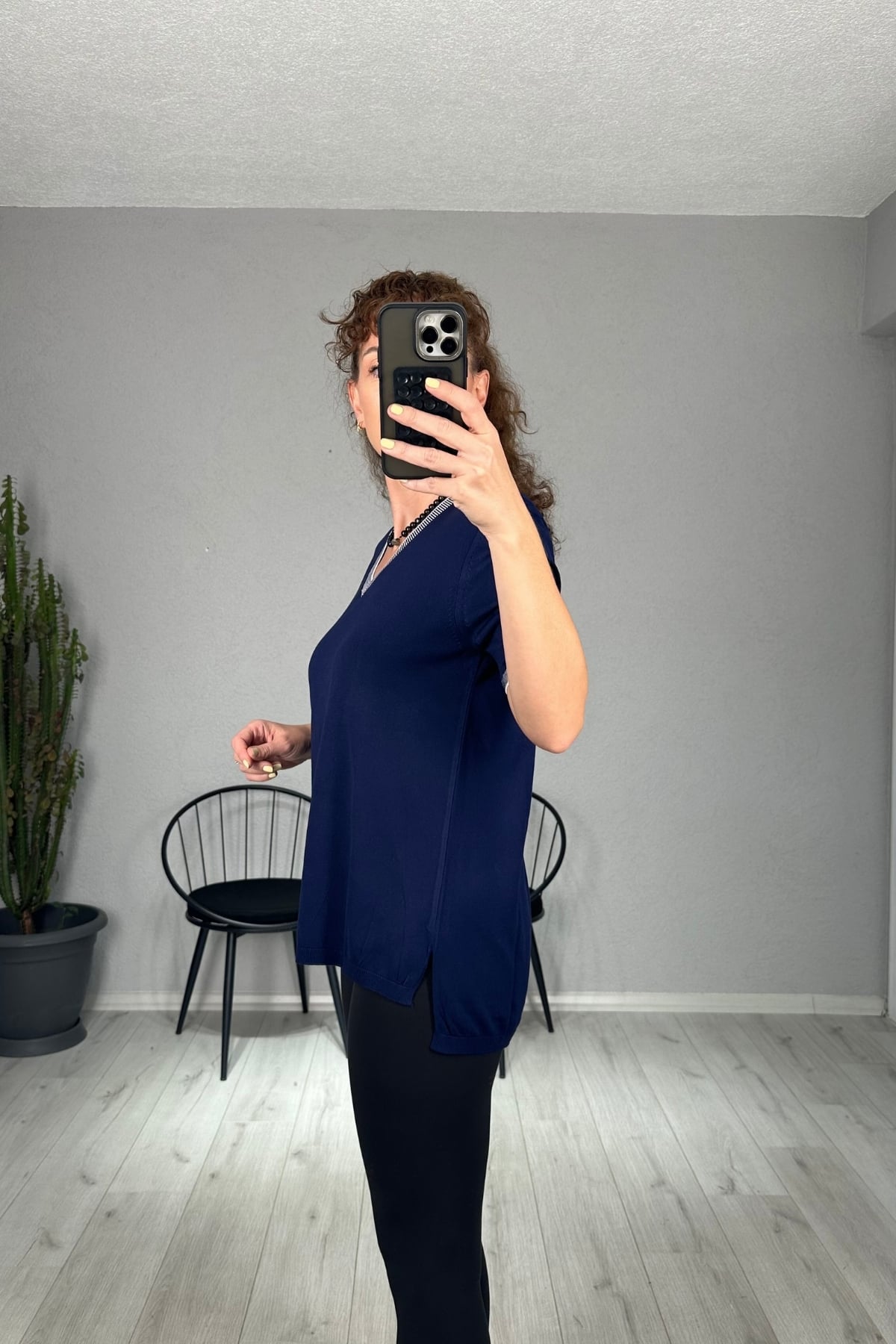 Yaka ve Kol Ucu Çizgili Triko Bluz