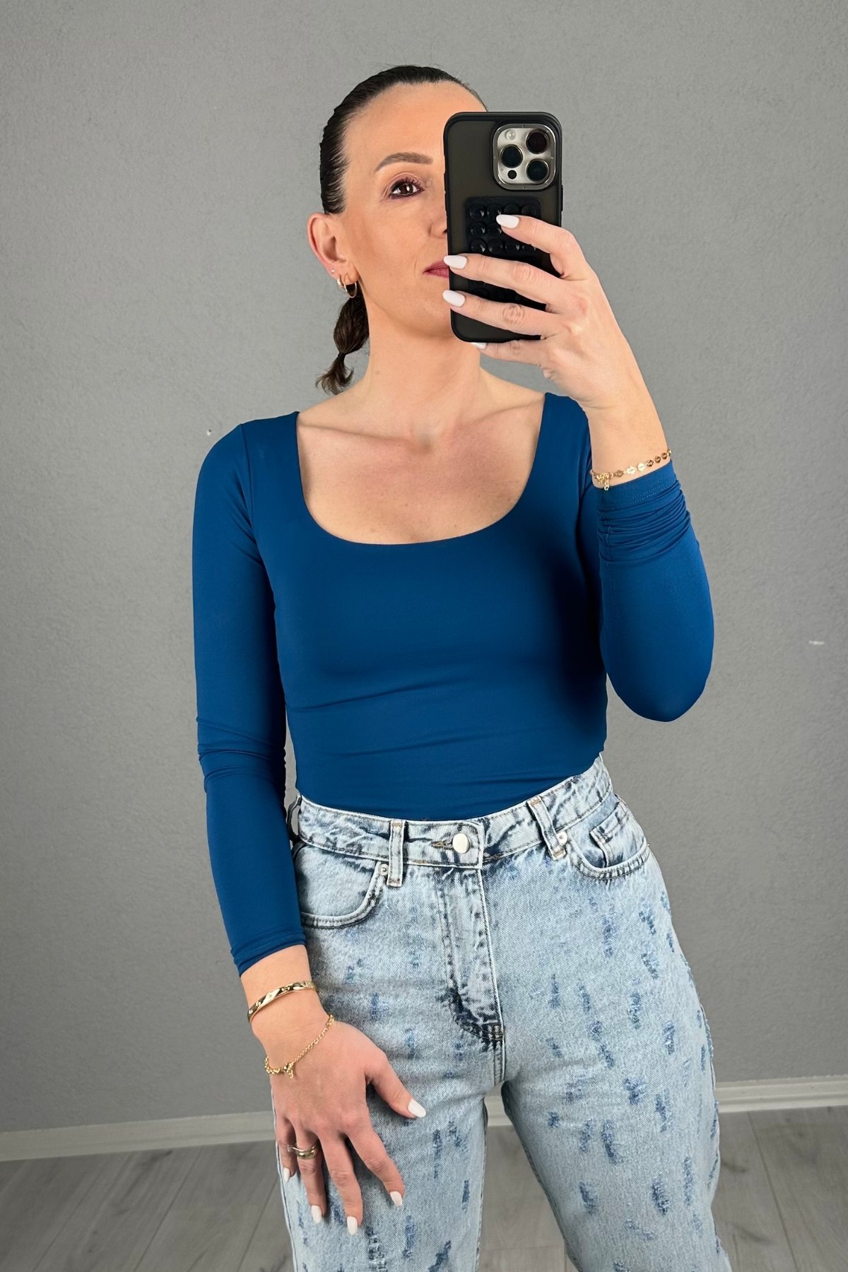 Kare Yaka Uzun Kollu Likralı Body