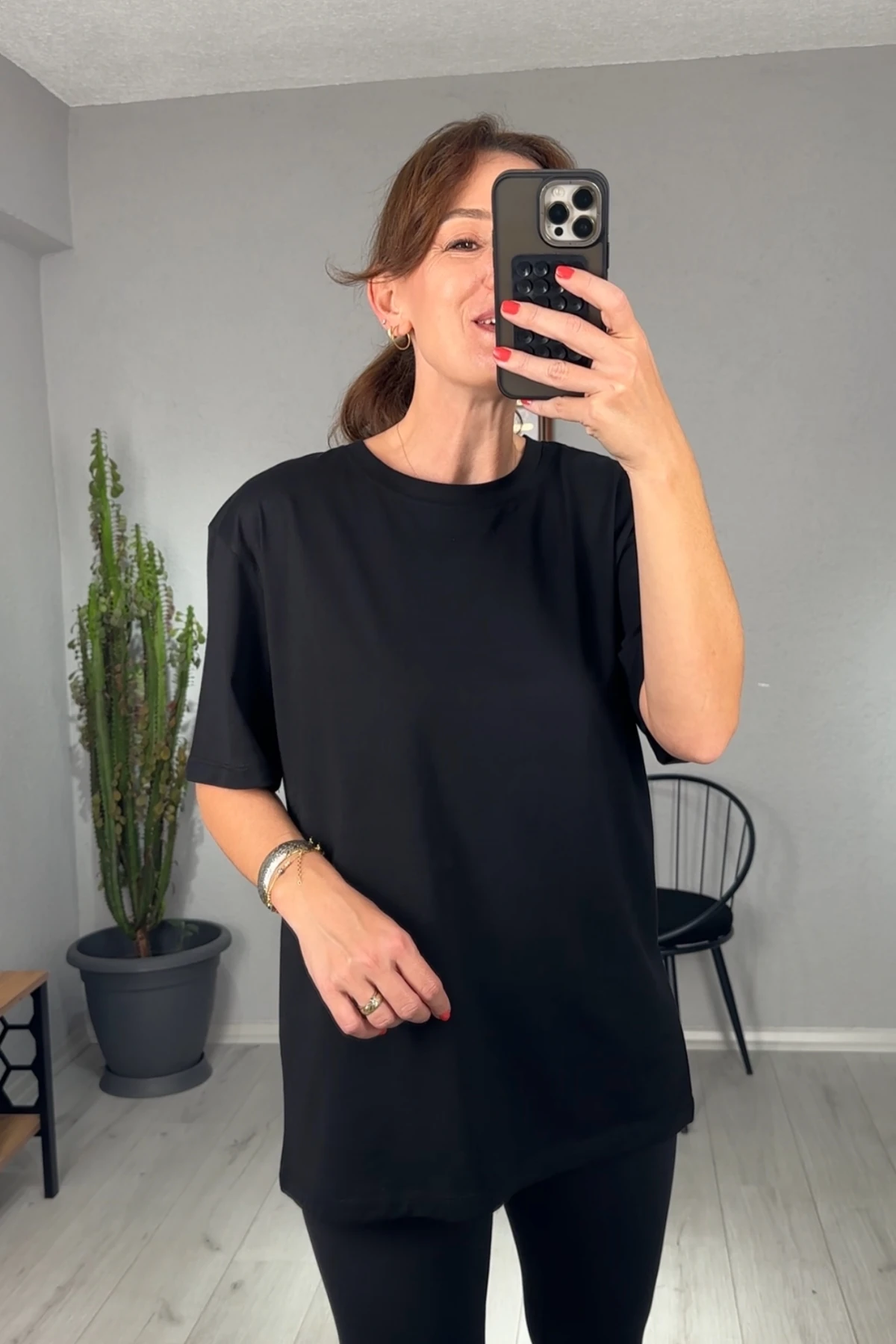 Pamuklu Oversize Basic Tişört  - Siyah