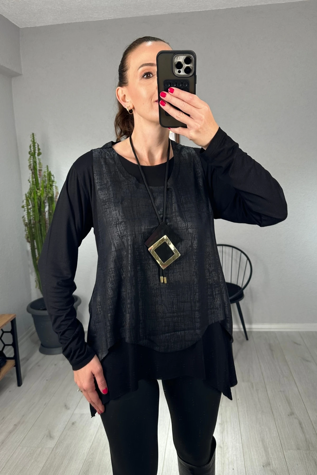 Kolyeli Yelekli Bluz