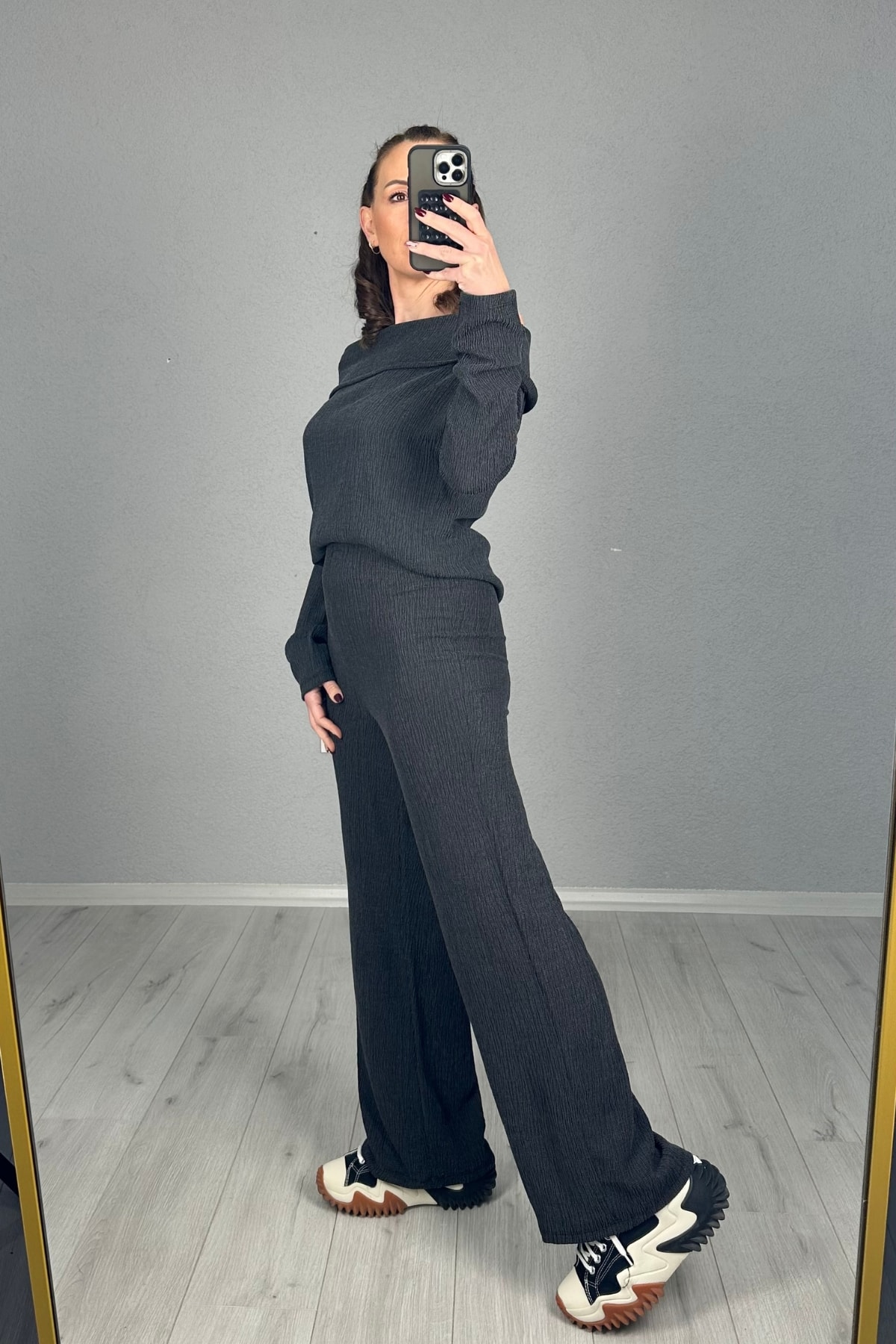 Krinkıl Kumaş Madonna Yaka Likralı Takım