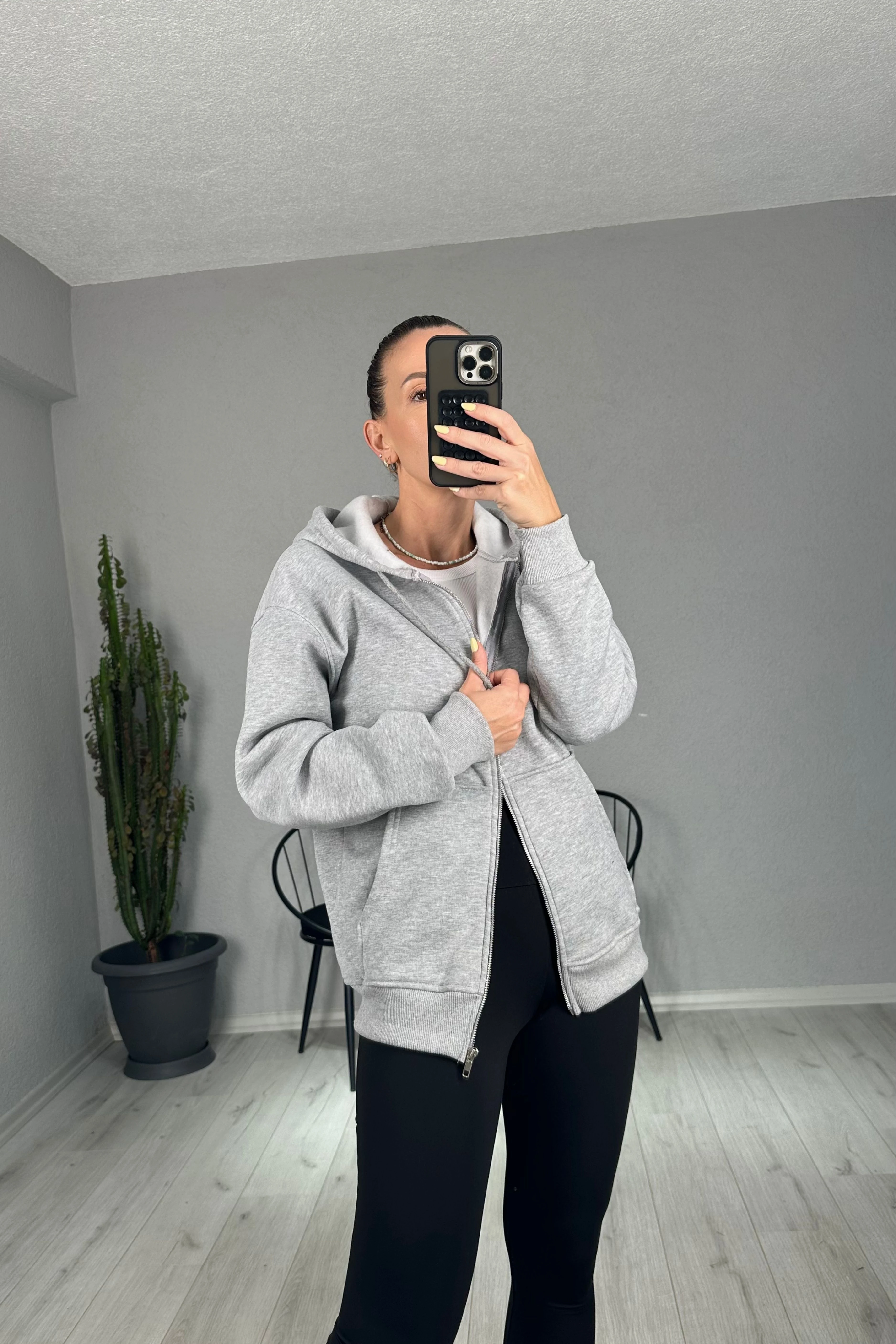 Oversize Şardonlu Kapşonlu ve Önden Fermuarlı Sweatshirt
