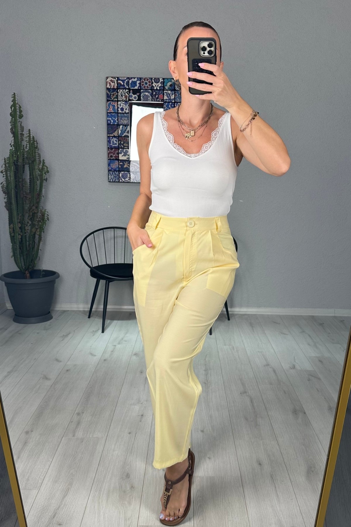 Modal Kumaş Arka Cepli Balon Pantolon - sarı
