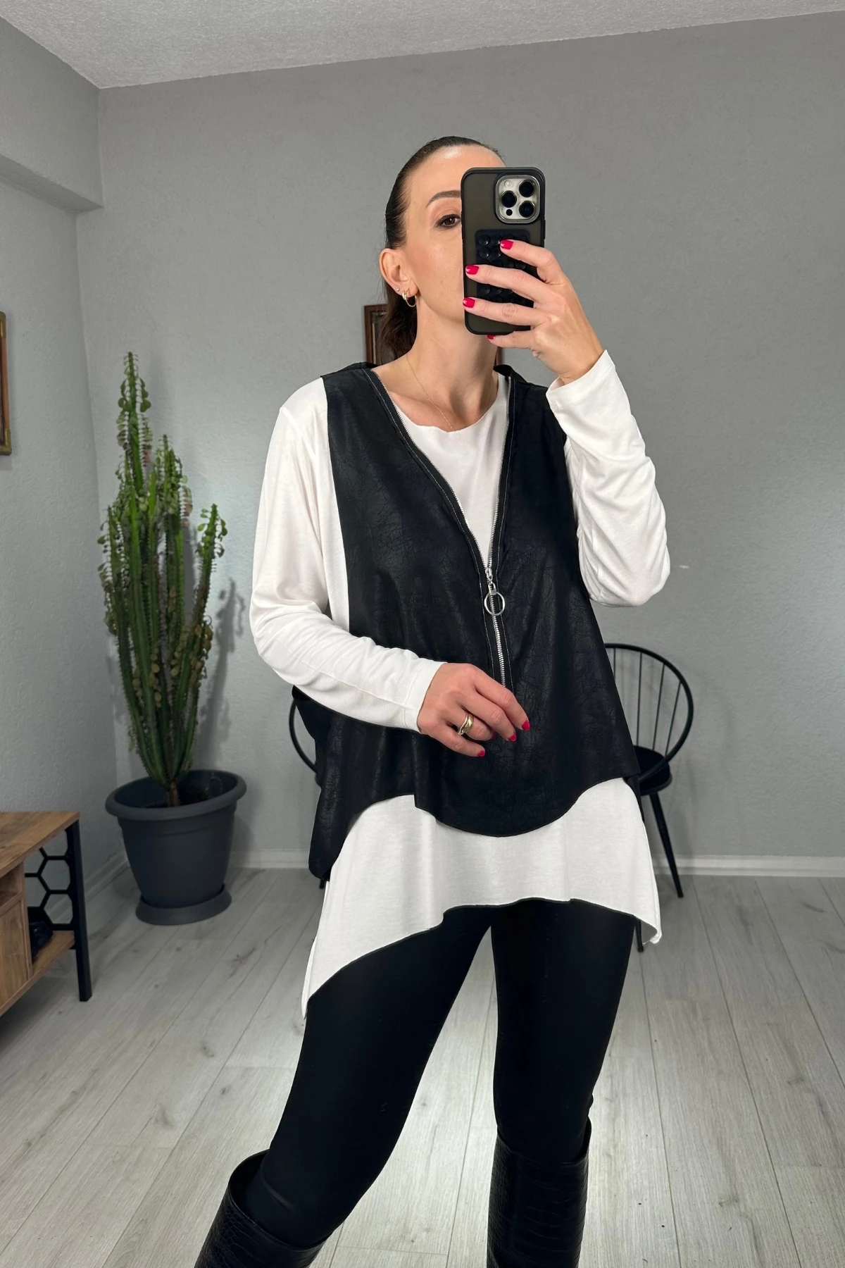 Fermuar Detaylı Yelekli Bluz  - Beyaz