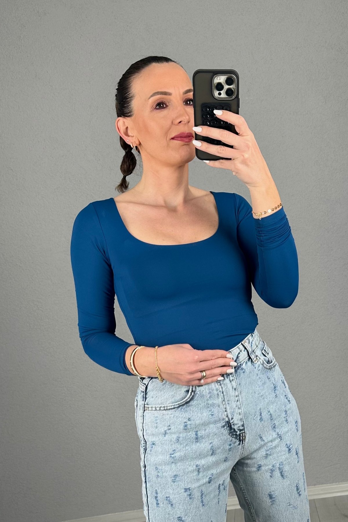 Kare Yaka Uzun Kollu Likralı Body