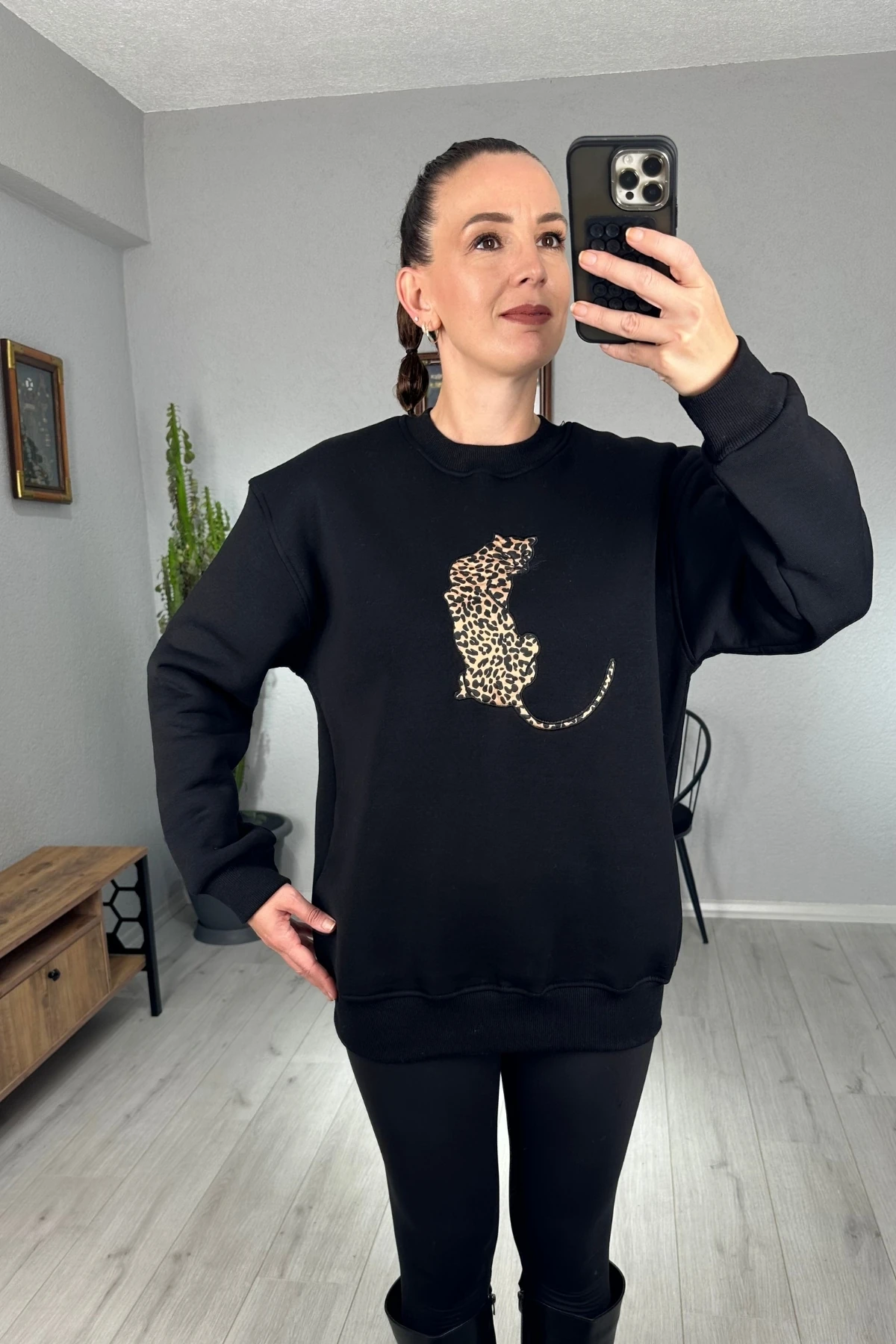 İçi Şardonlu Leopar Baskılı Sweatshirt