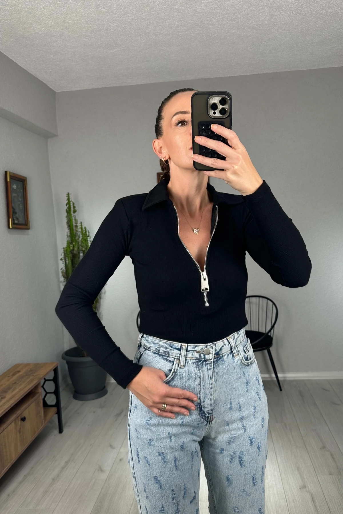 Polo Yaka Fermuarlı Vatkalı Bluz  - Siyah