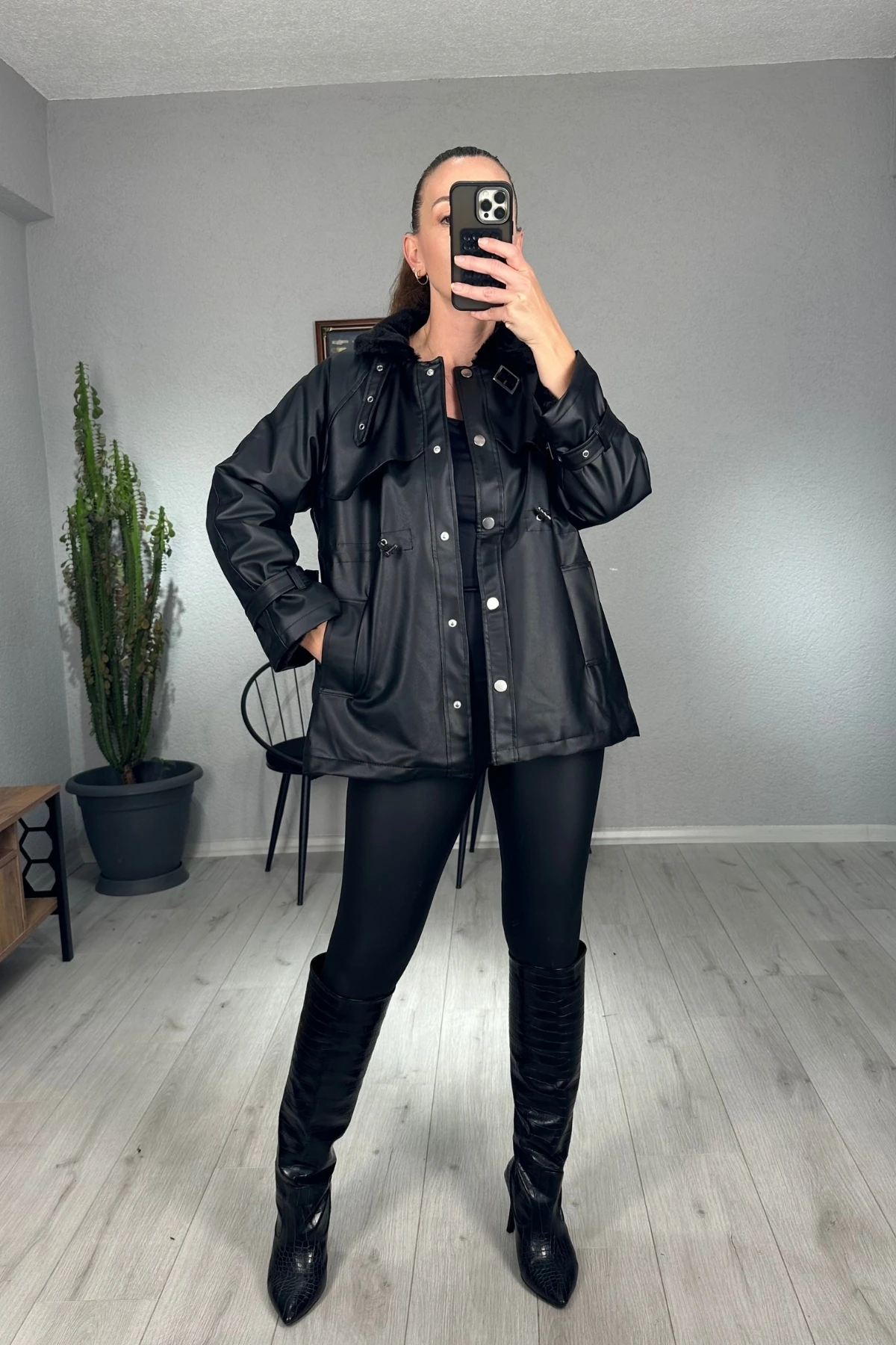 İçi Kürklü Deri Ceket 