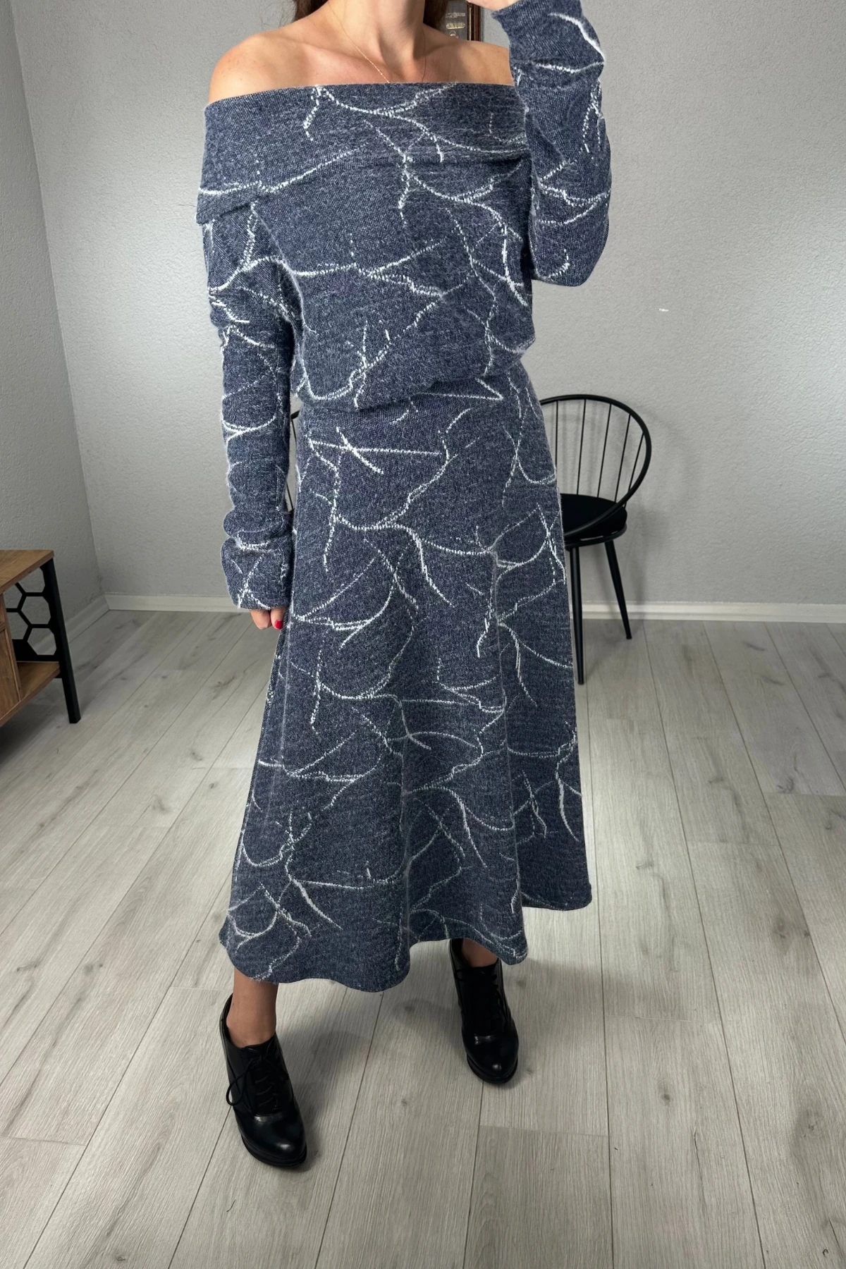 Yumoş Triko Madonna Yaka Etekli Takım