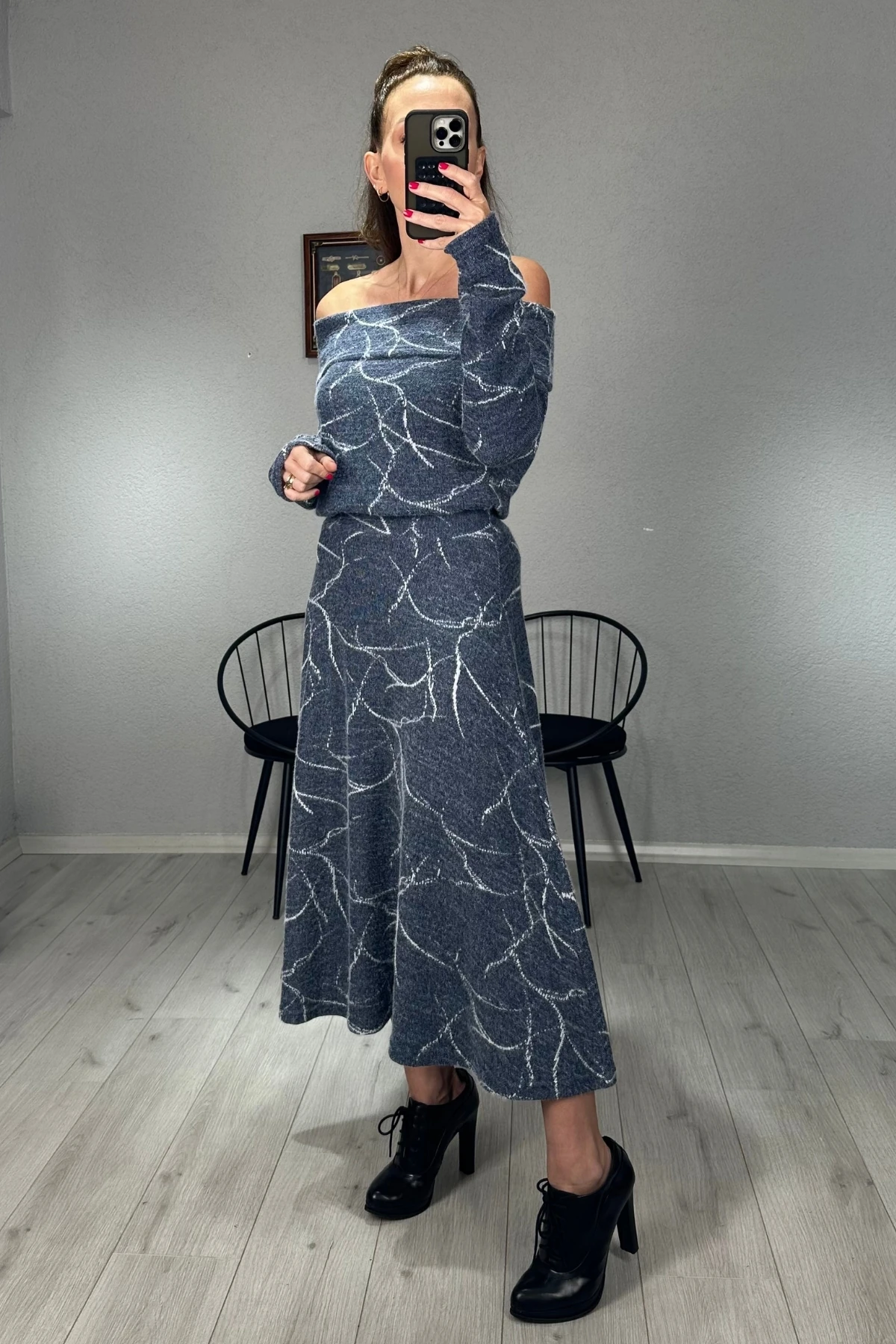 Yumoş Triko Madonna Yaka Etekli Takım