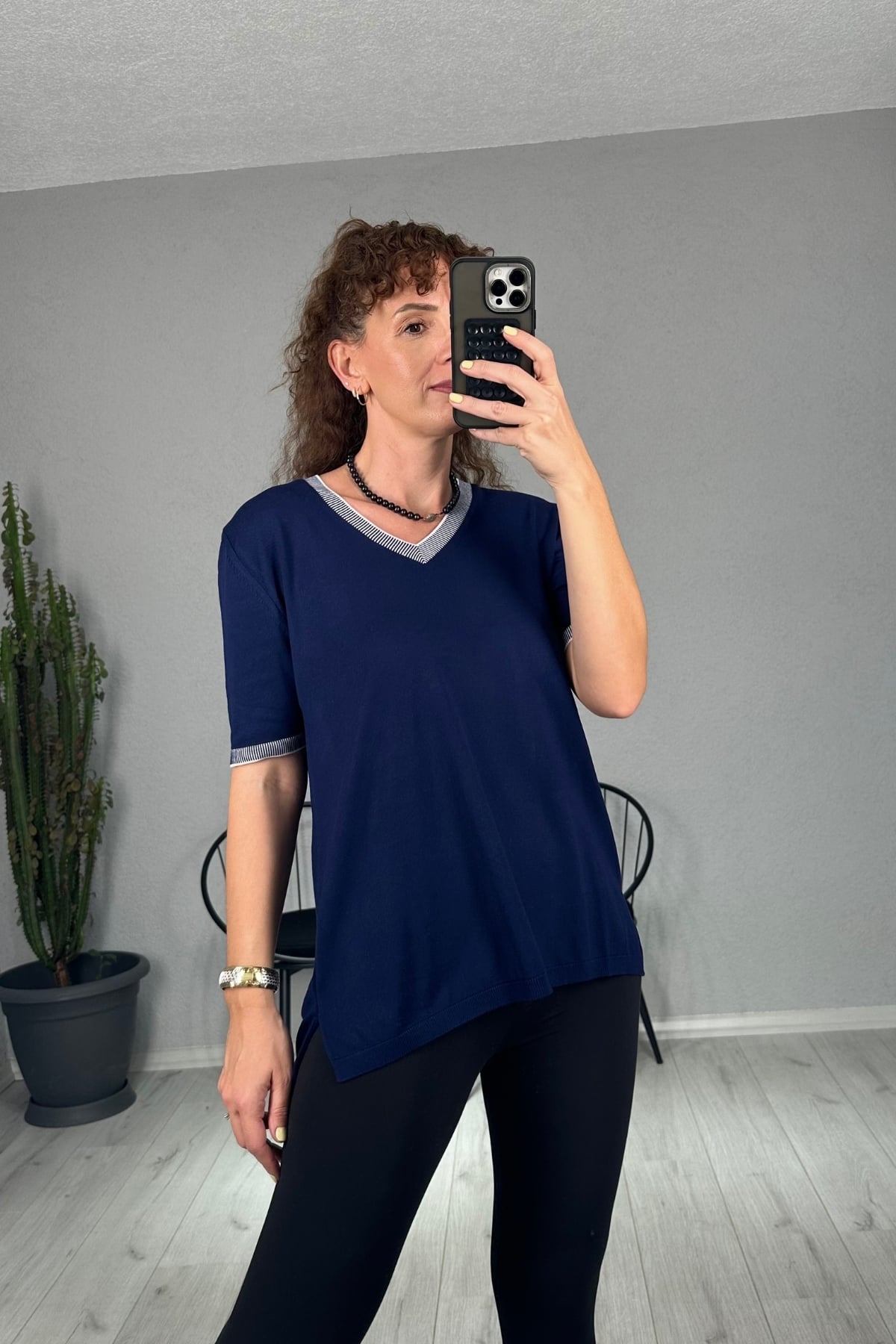 Yaka ve Kol Ucu Çizgili Triko Bluz