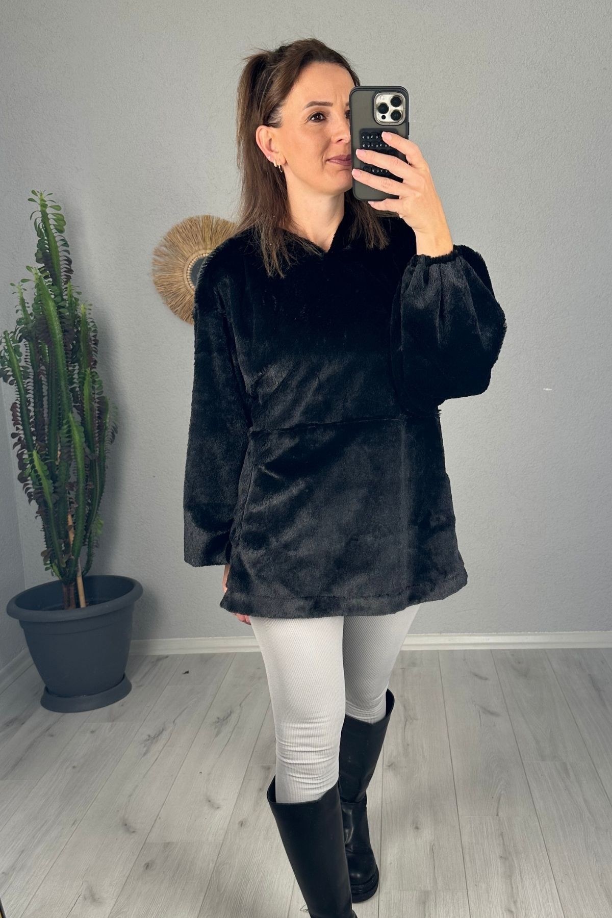 Peluş Kapüşonlu Sweat 