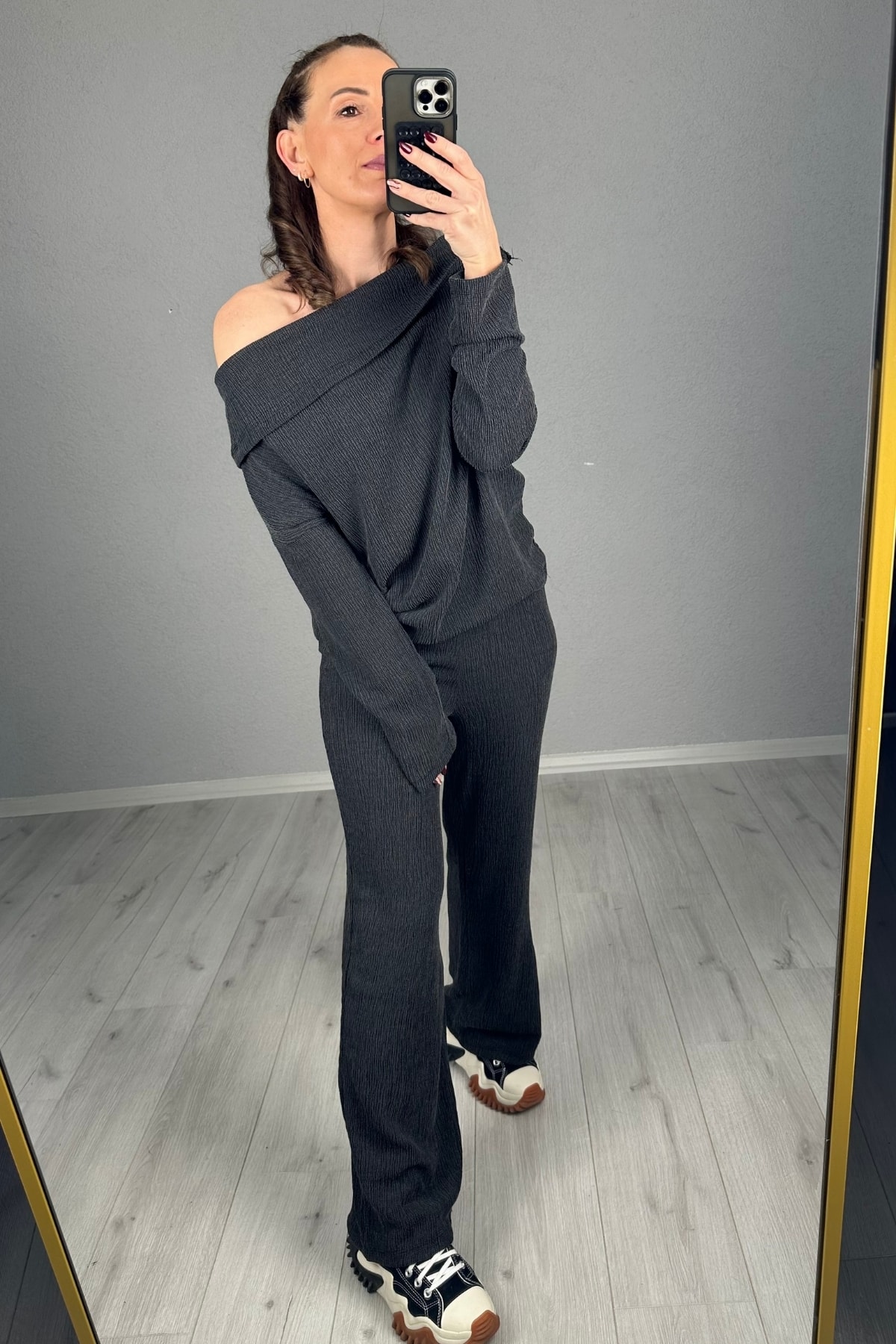 Krinkıl Kumaş Madonna Yaka Likralı Takım