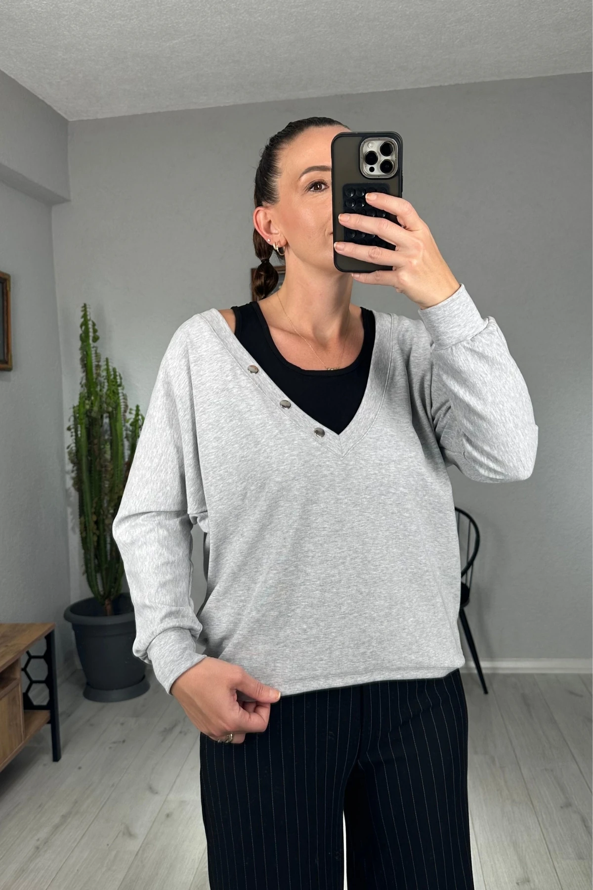 Çizgili Pantolonlu Üçlü Takım 