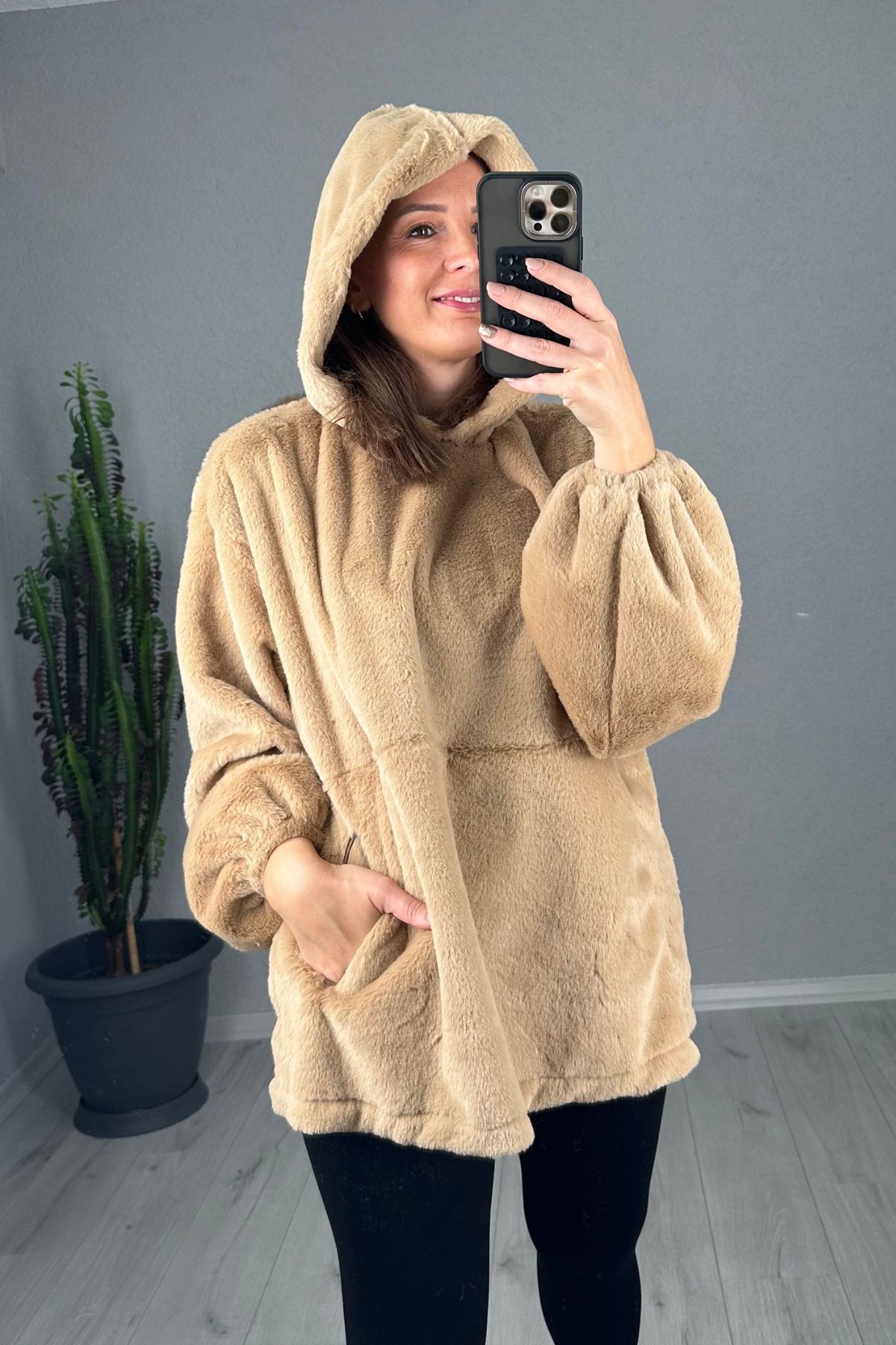 Peluş Kapüşonlu Sweat 