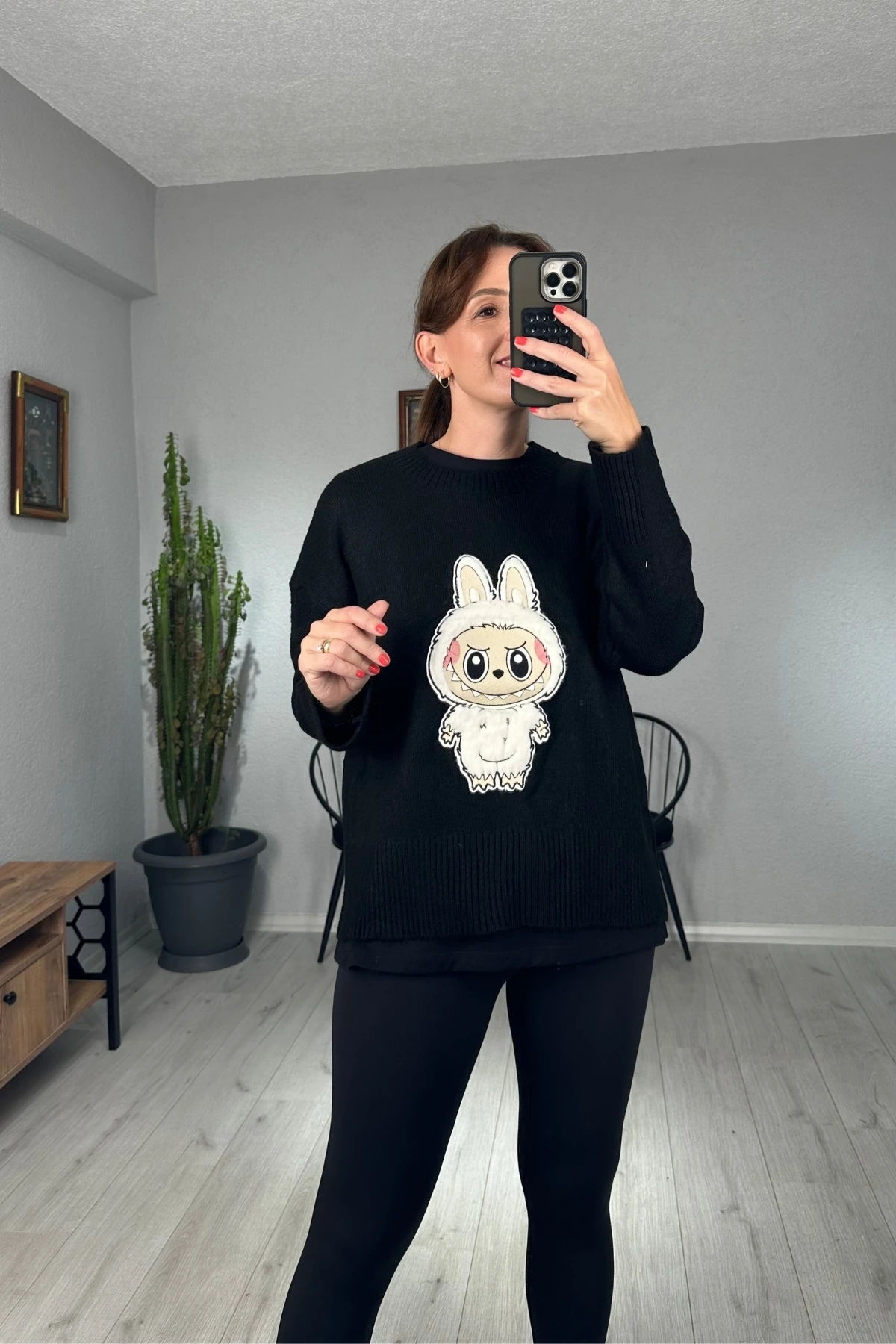 Labubu Nakışlı Triko Kazak  - Siyah