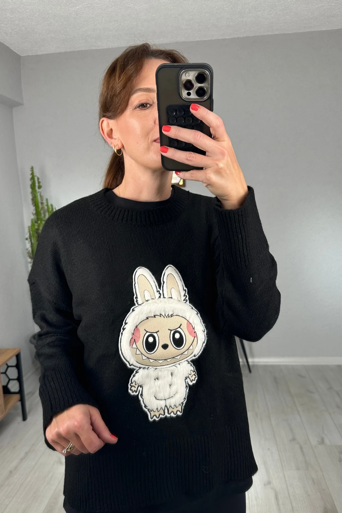 Labubu Nakışlı Triko Kazak 