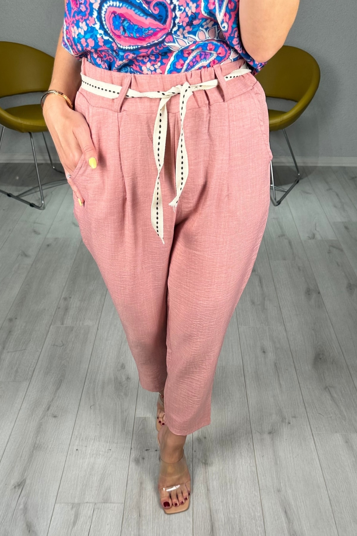 Lara Havuç Model Keten Pantolon