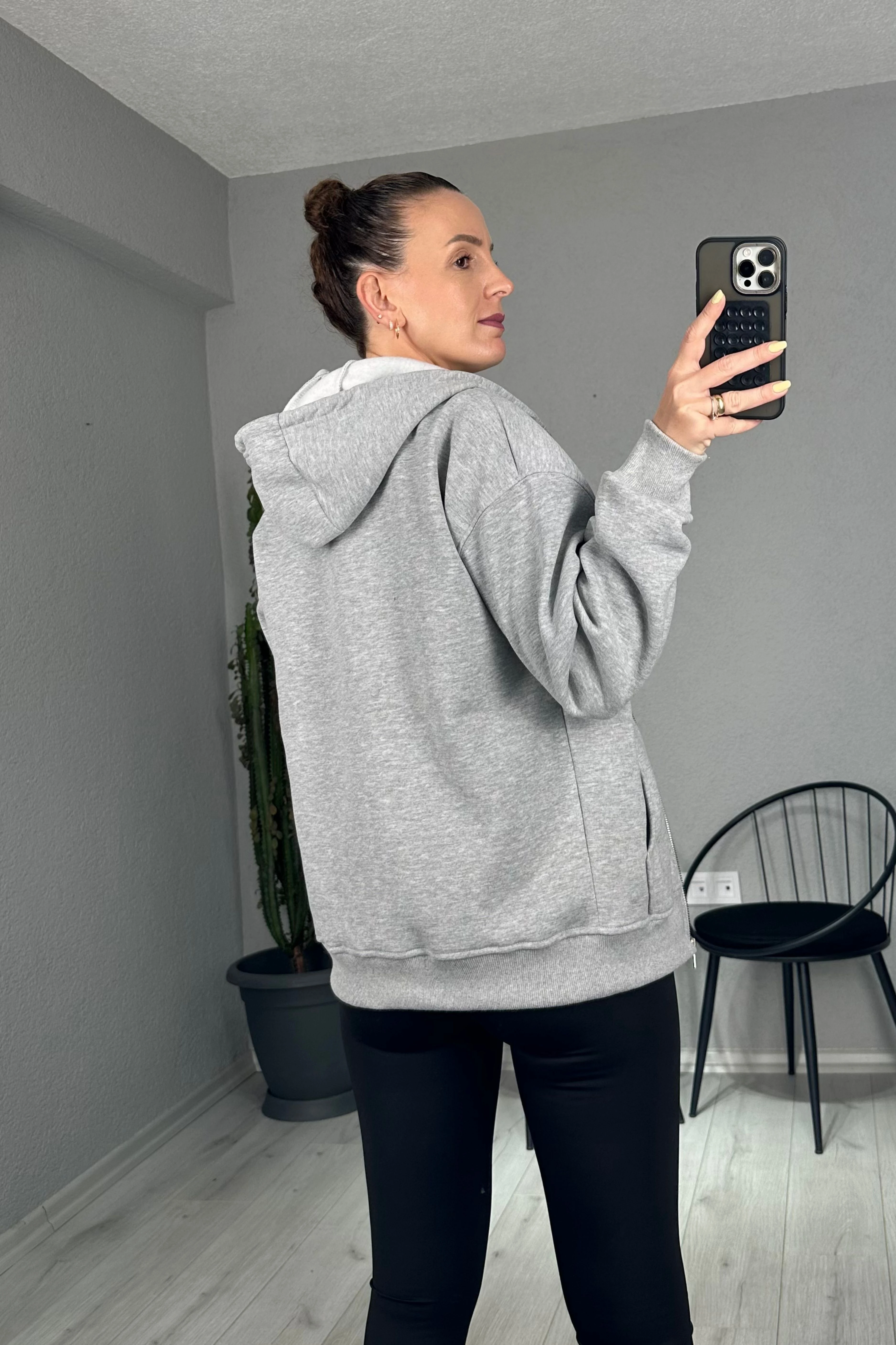 Oversize Şardonlu Kapşonlu ve Önden Fermuarlı Sweatshirt