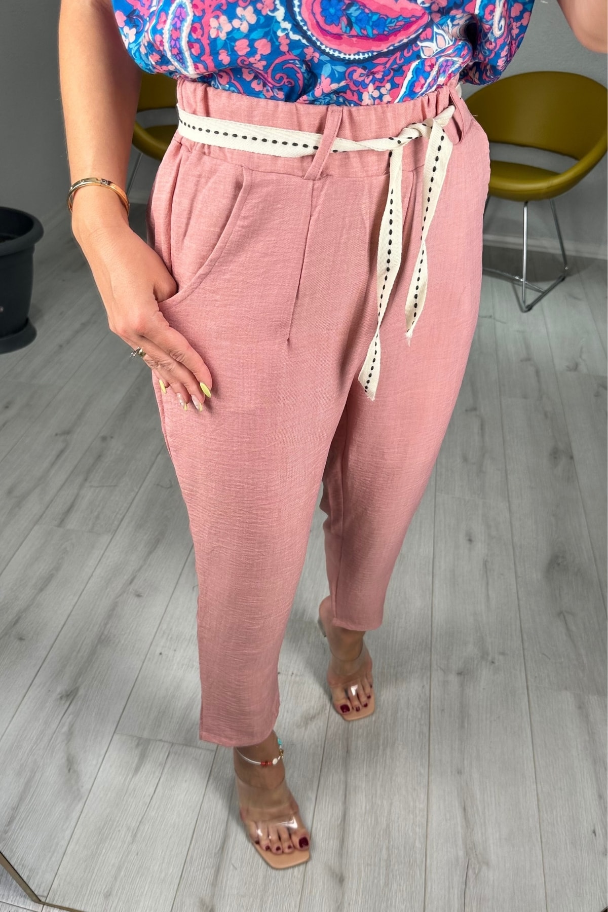 Lara Havuç Model Keten Pantolon