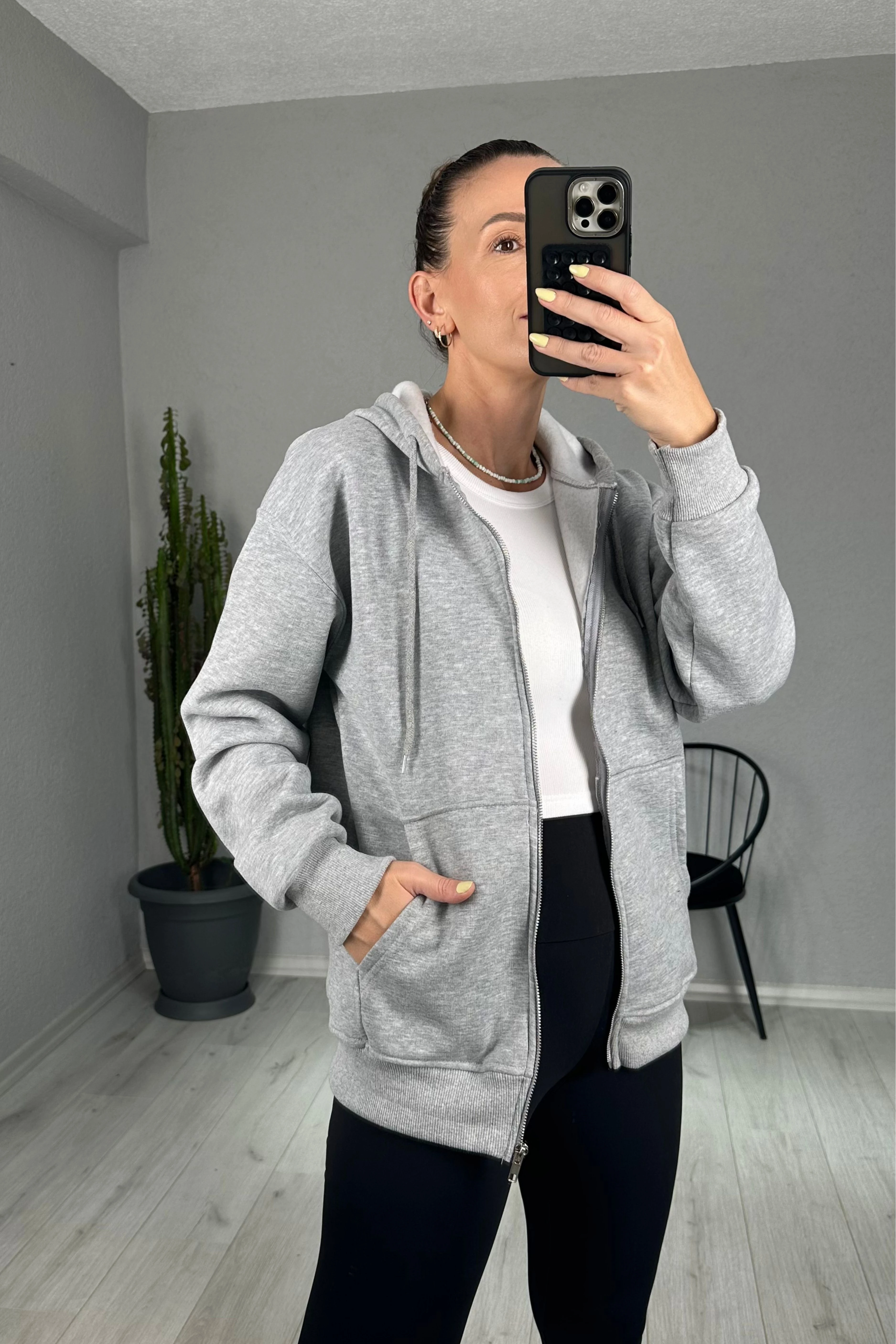 Oversize Şardonlu Kapşonlu ve Önden Fermuarlı Sweatshirt