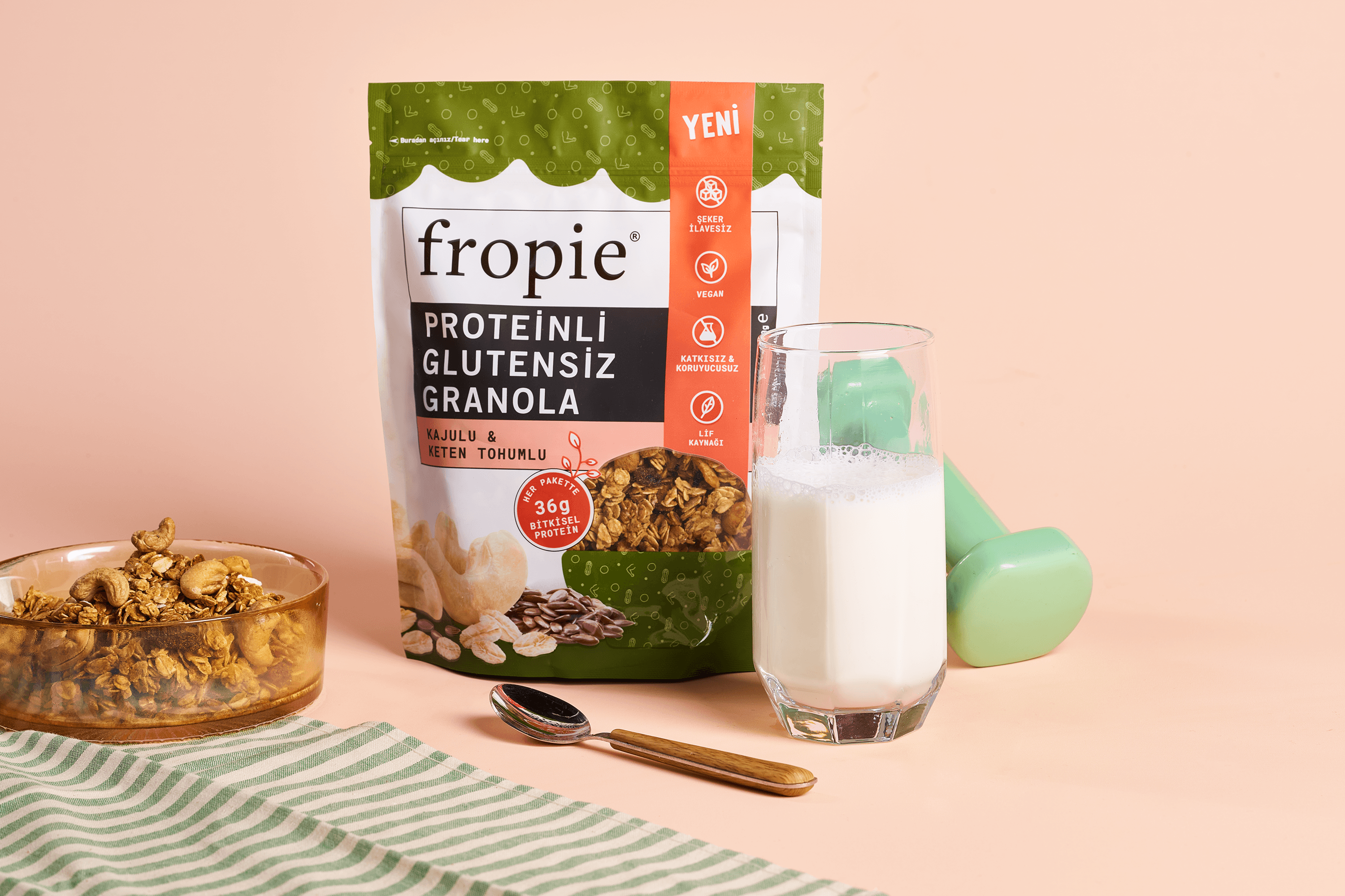 Toptan - Proteinli Glutensiz Granola - Kaju & Keten Tohumu 240gr 12 Adet