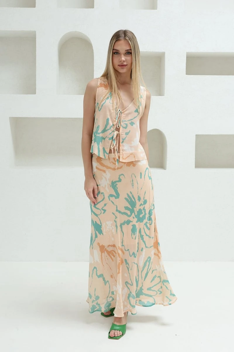 Bağcıklı Bluz ve Etek Takımı