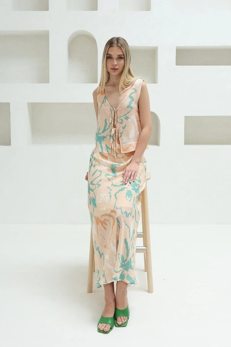 Bağcıklı Bluz ve Etek Takımı