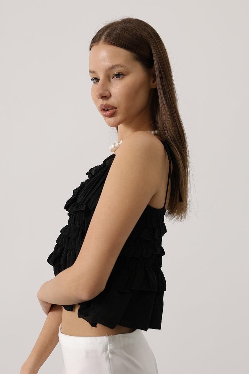 Askılı Gül Detaylı Bluz