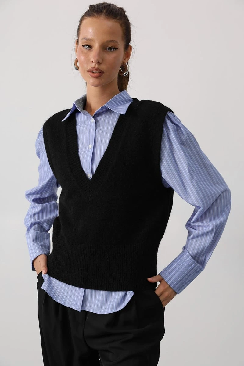 Süveter Detaylı Gömlek