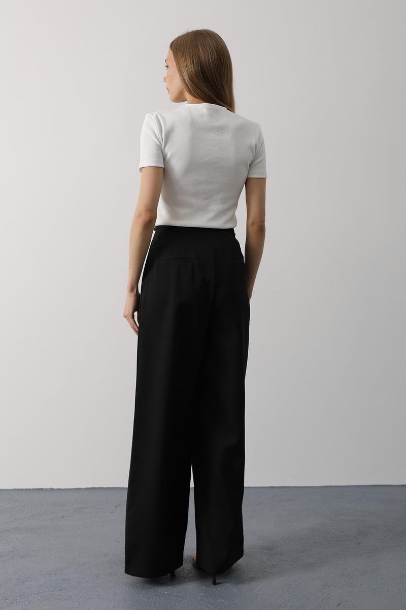 Pileli Bağcıklı Oversize Pantolon