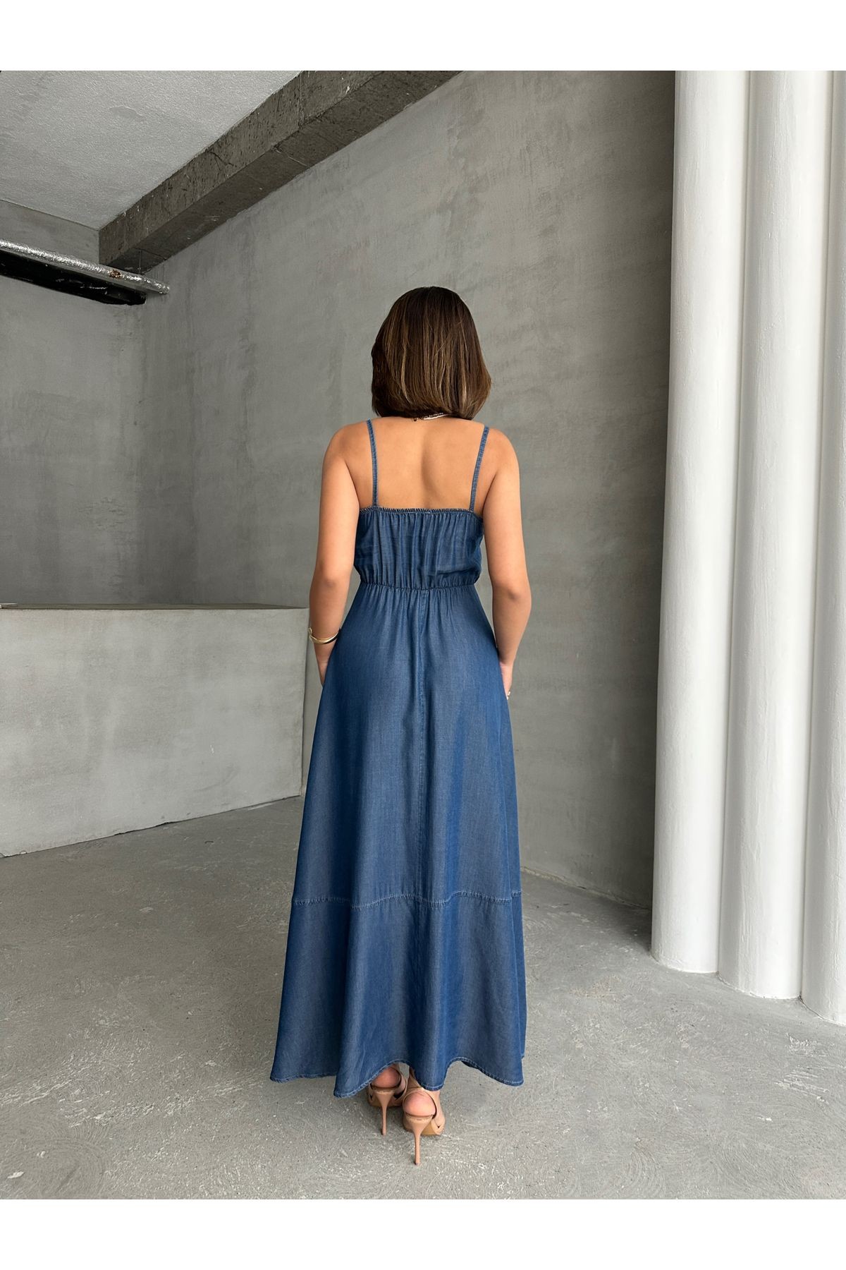 İnce Askı Detaylı Lastik Bel Uzun Yazlık Denim Elbise MİSS929