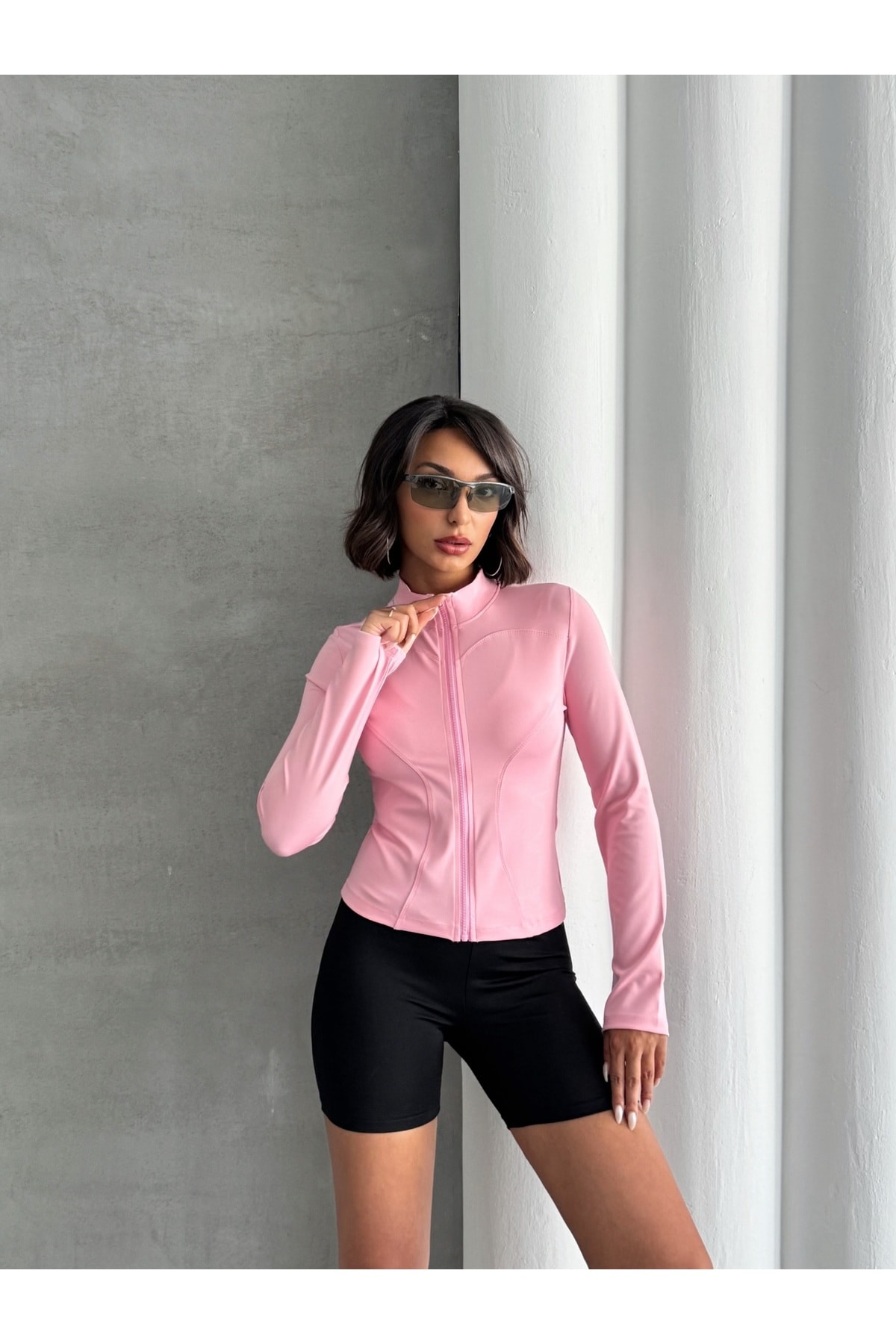 Pembe Vücuda Oturan Fermuarlı Dik Yaka Örme Spor Ceket Mıssce05922