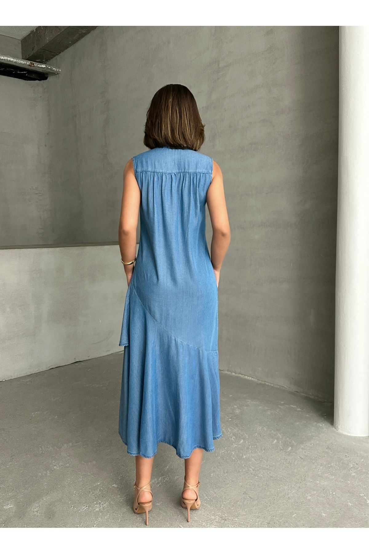 Gömlek Yaka Düğmeli Fır Fır Detaylı Yazlık Denim Elbise MİSS933