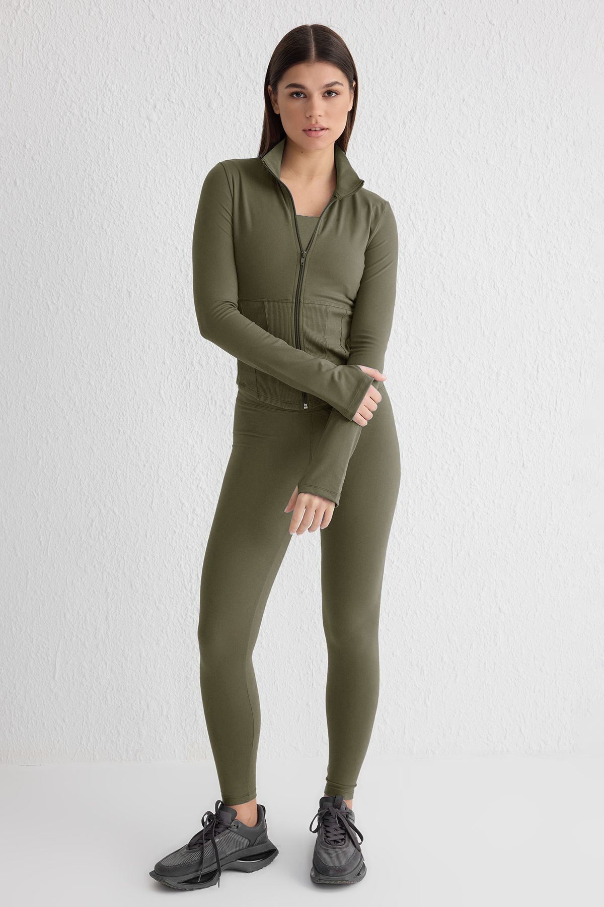 Haki Fırçalı Soft Kumaş Baş Parmak Delikli Örme Spor Ceket/Sweatshirt MISSCE2621