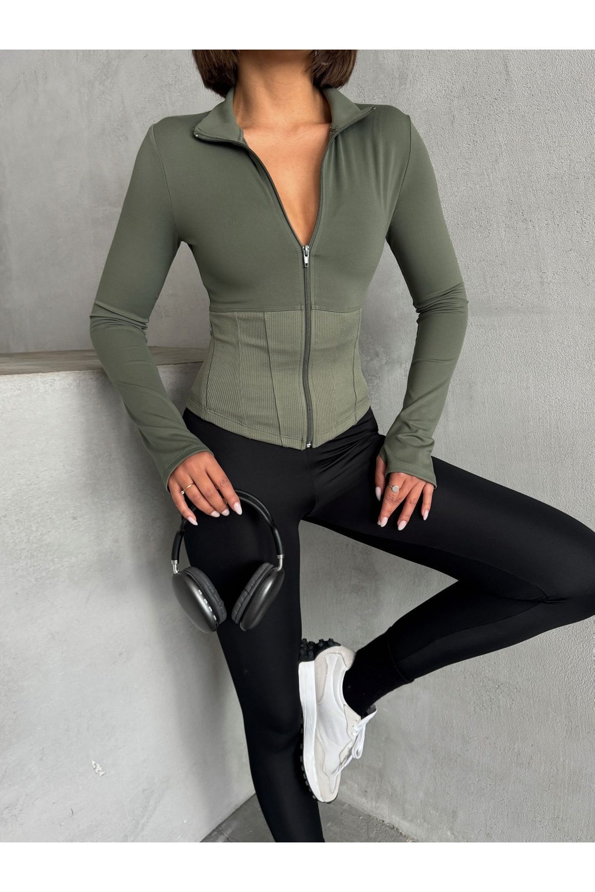 Fırçalı Soft Kumaş Baş Parmak Delikli Spor Ceket/Sweatshirt MISSCE2621-2