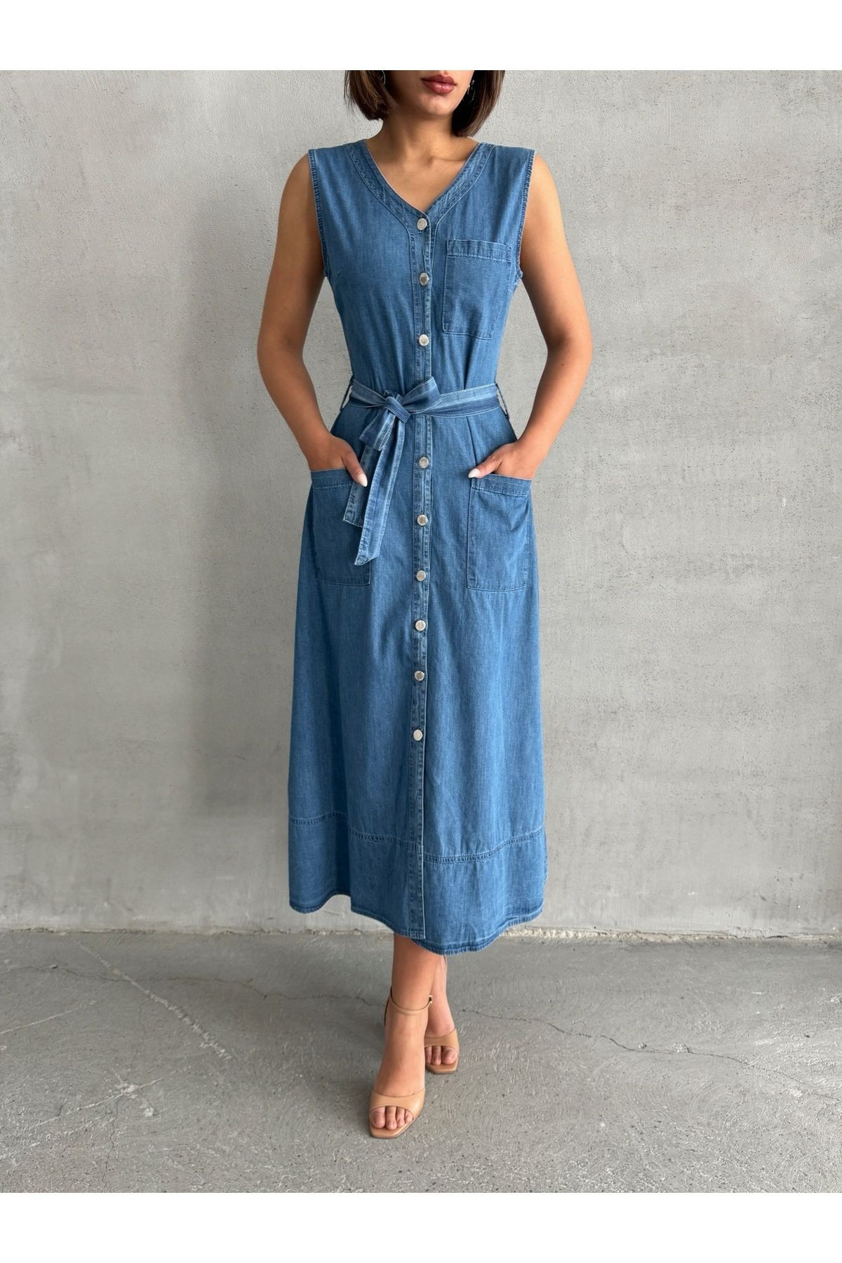 Boydan Düğmeli Kuşaklı Cep Detaylı Uzun Denim Lacivert Elbise MISSEL8999
