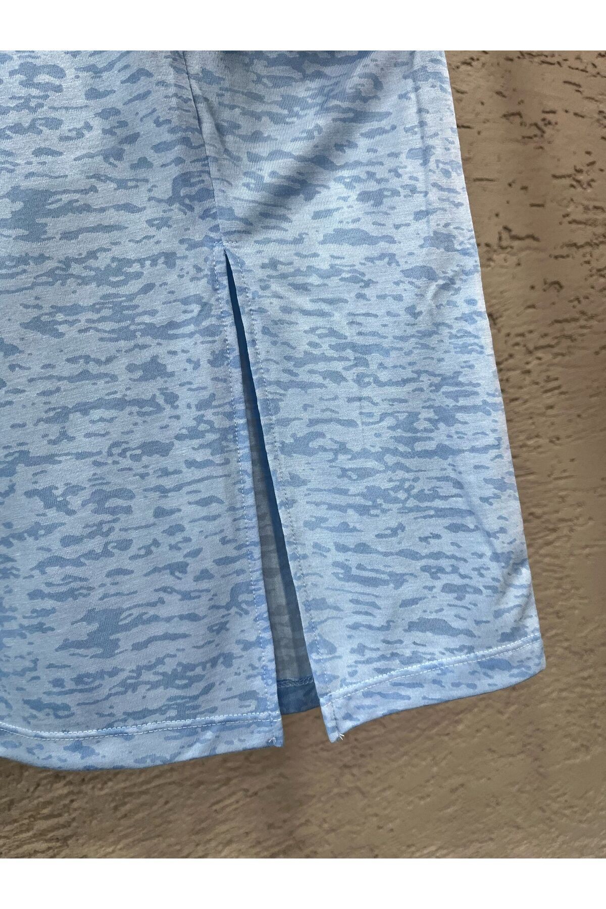 Yanı Yırtmaçlı Yumuşak Dokulu T-shirt Mavi MISSTS2522