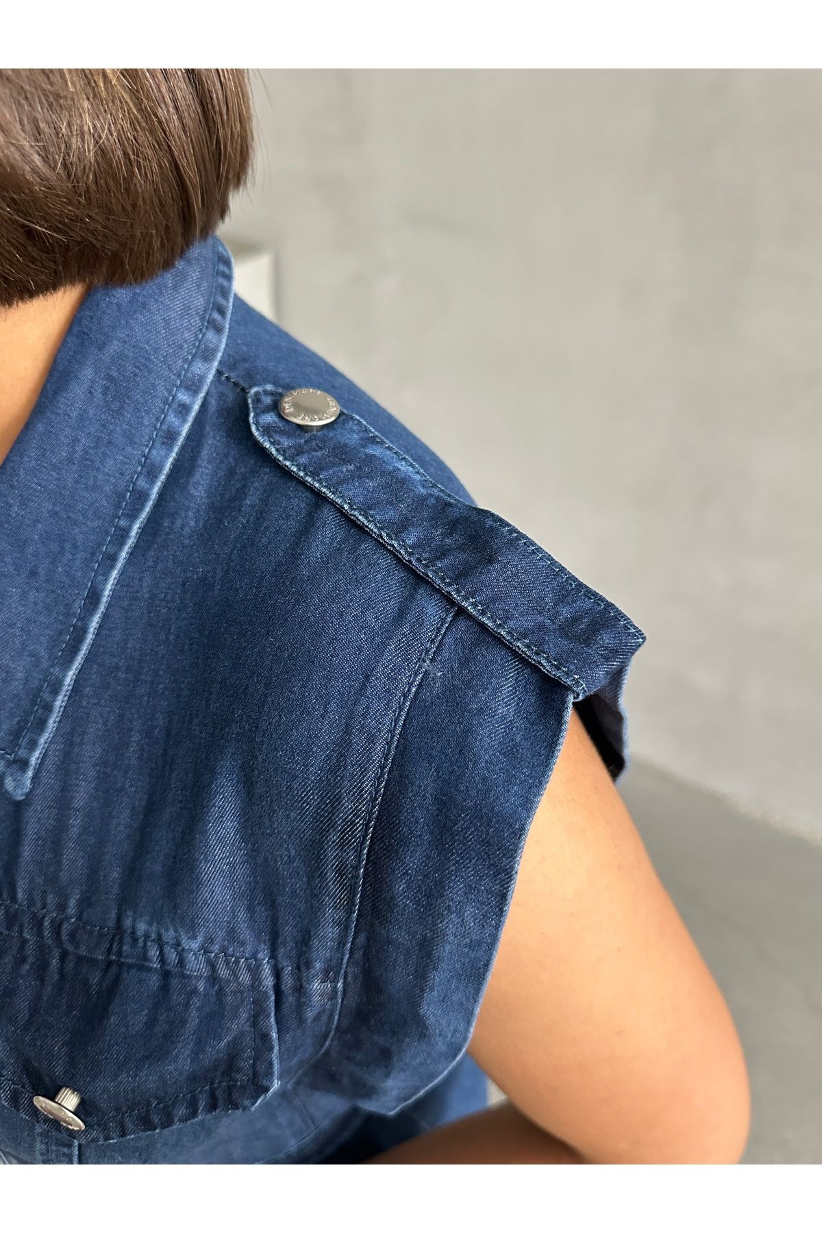 Bel Oturtma Kemer Geçiş Detaylı Düğmeli Yazlık Lacivert Denim Elbise MISSELB950